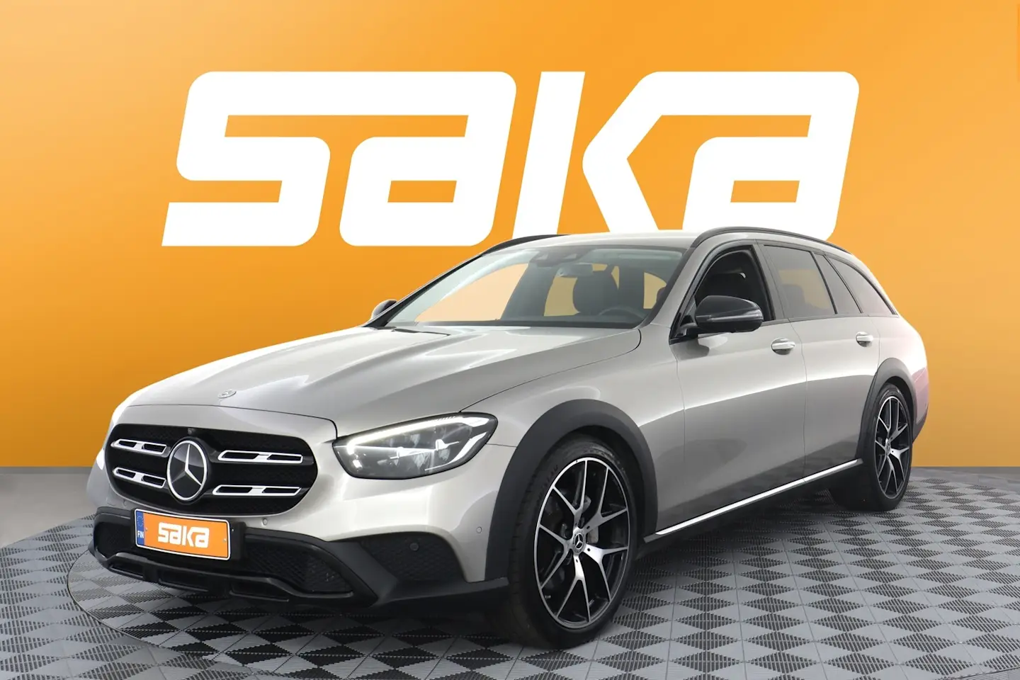 Car Image - 3PQm1YkJIRgl0e9BLc75BP
