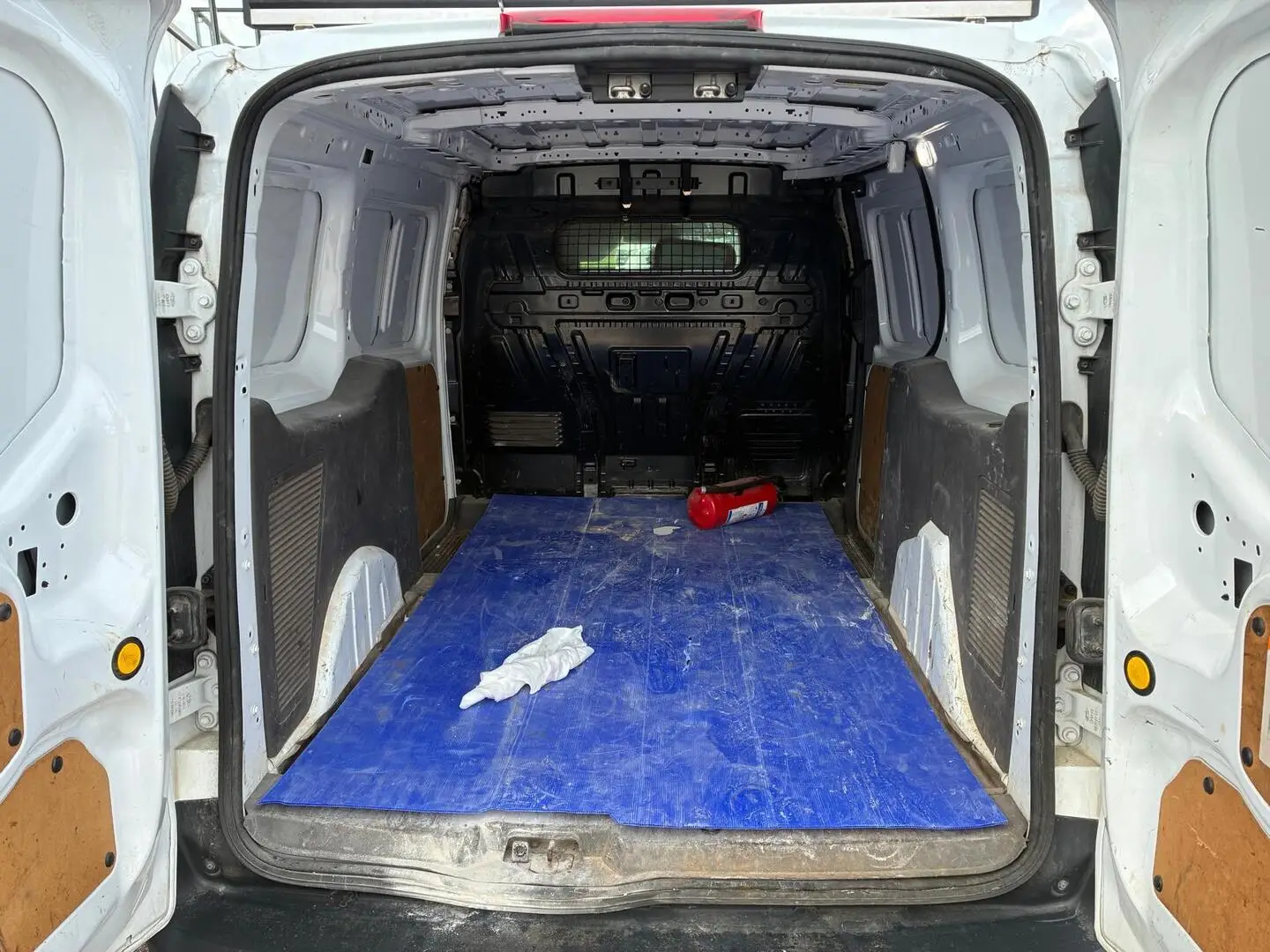Car Image - 24cSbFKXxdwqILRgnULASX