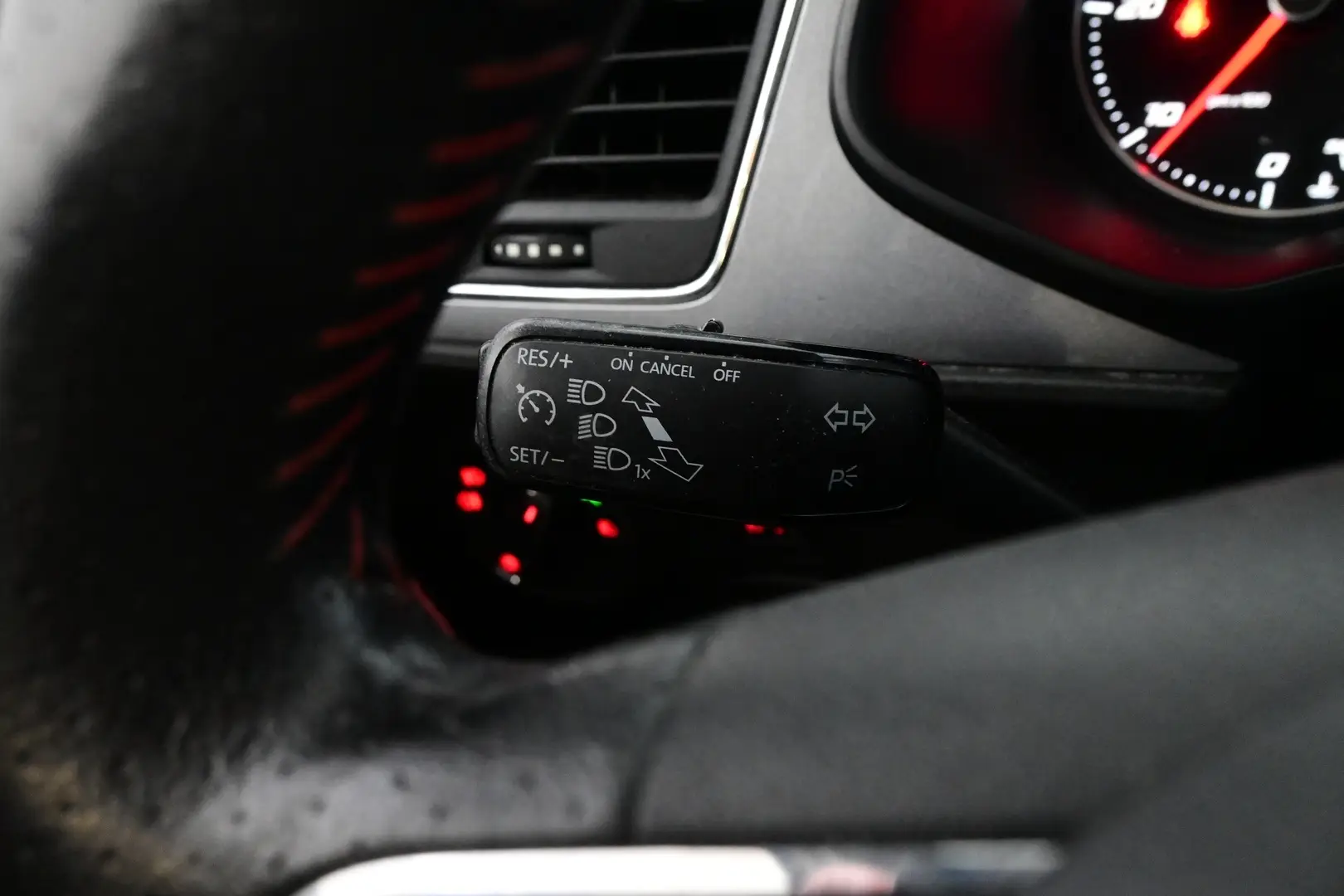 Car Image - 52UM5DxEID5j7e7HcePEcH