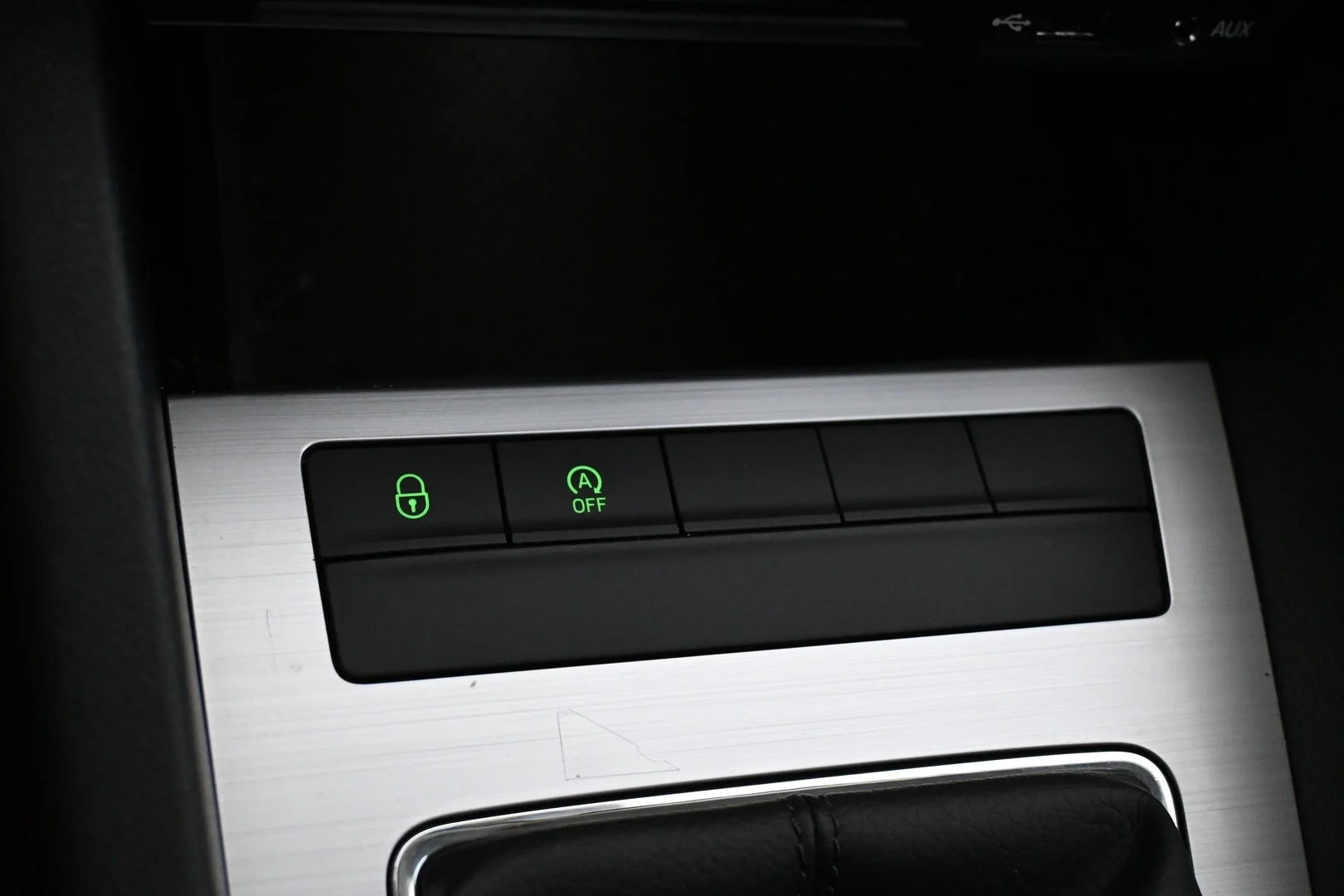 Car Image - 7xyXTemRP8voErcYr3Nb2X