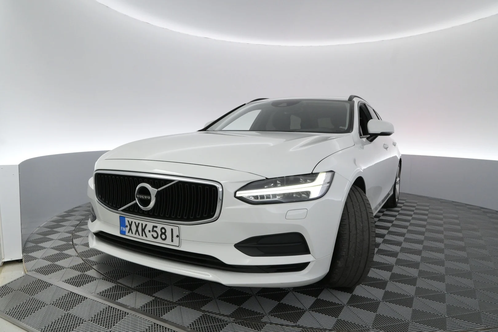Car Image - 1HOfpagHeVgC2nFP8Ia9ur