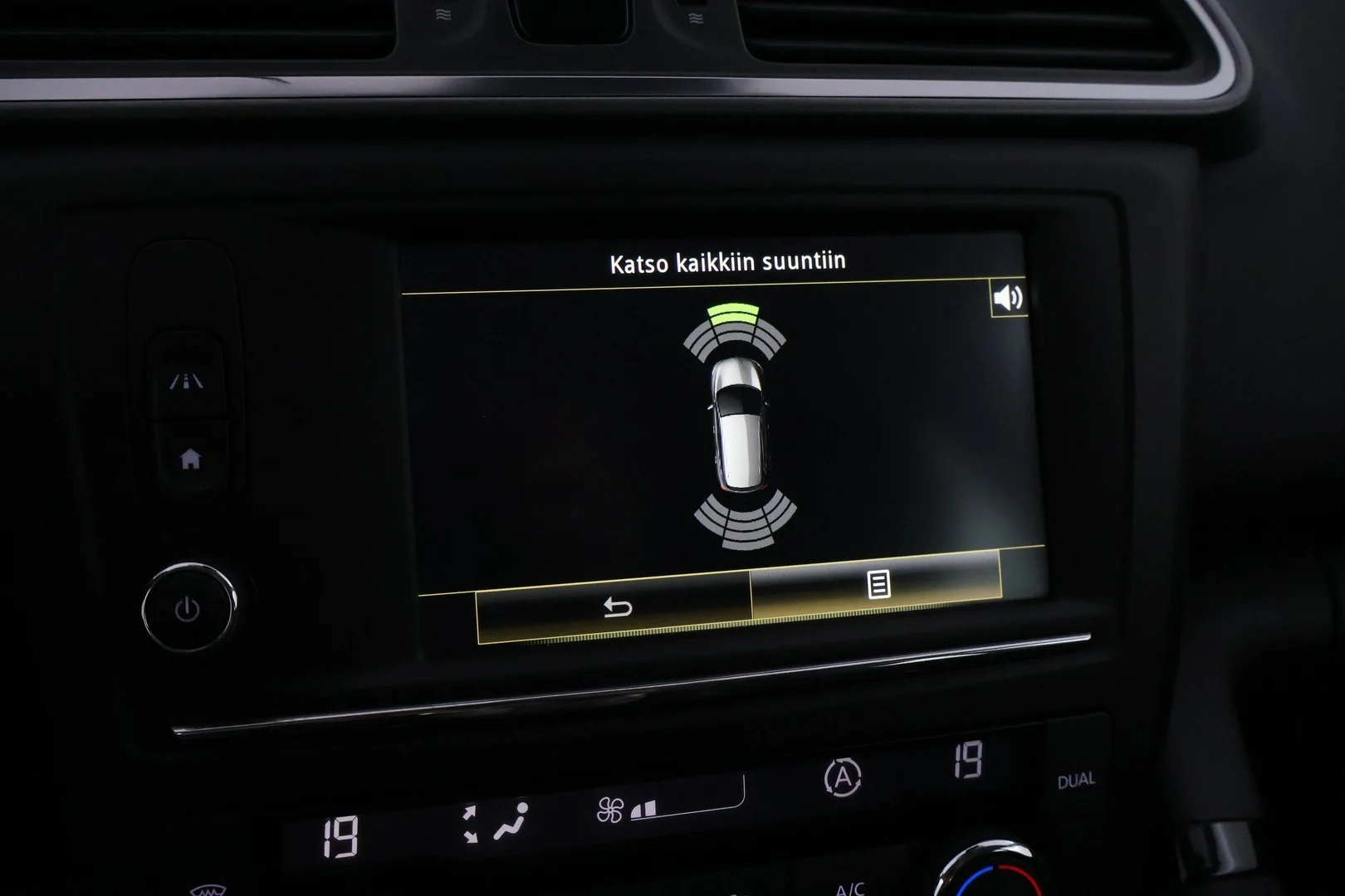 Car Image - 1UCUYW1Pb9Mzou8NNvlKFf