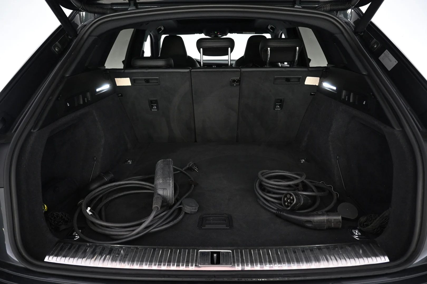 Car Image - 53EJk85fKzs2i62ZgNqfWo