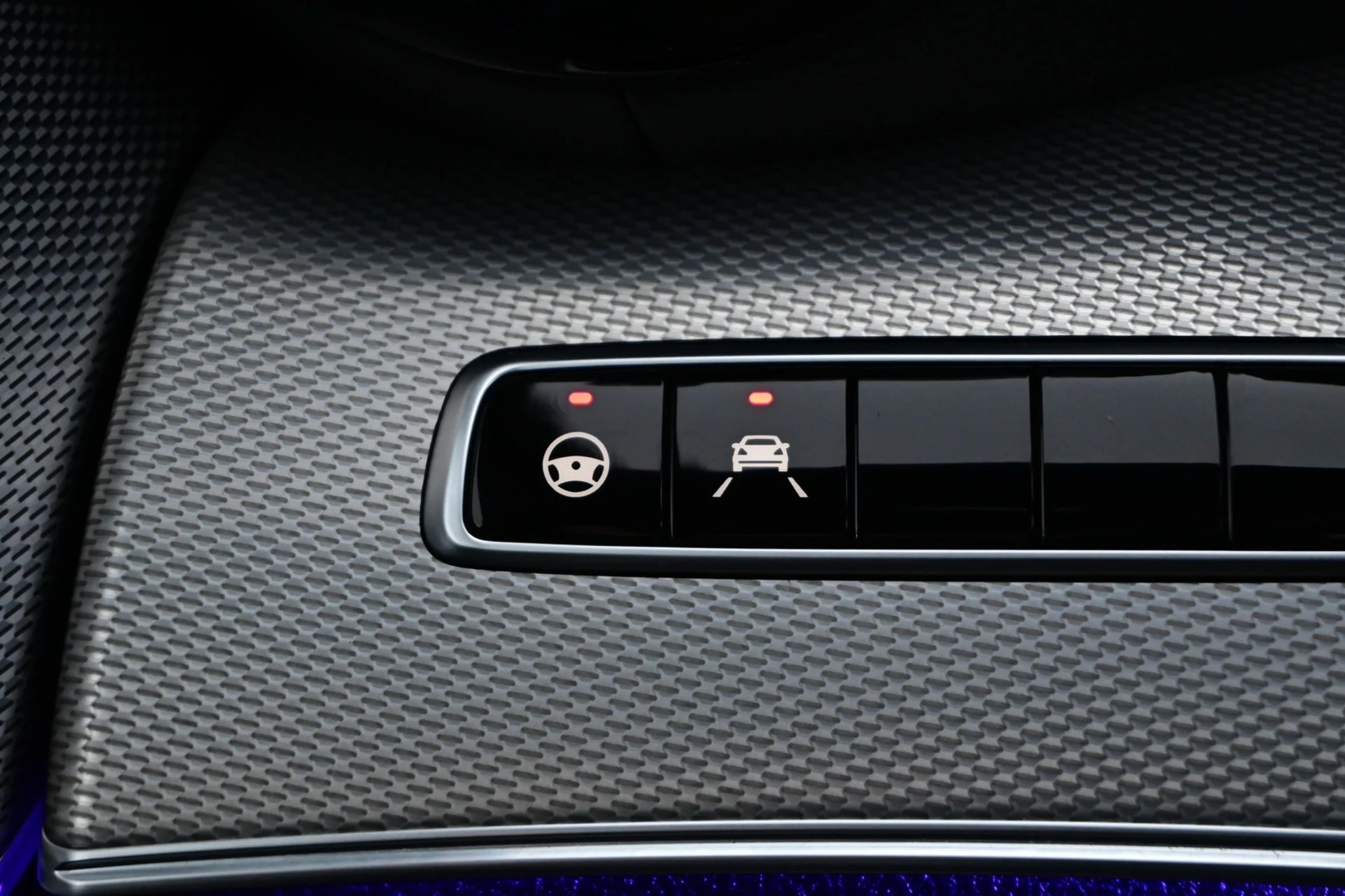 Car Image - 3nXJ0FFSNgNHmMIEDN0TvG