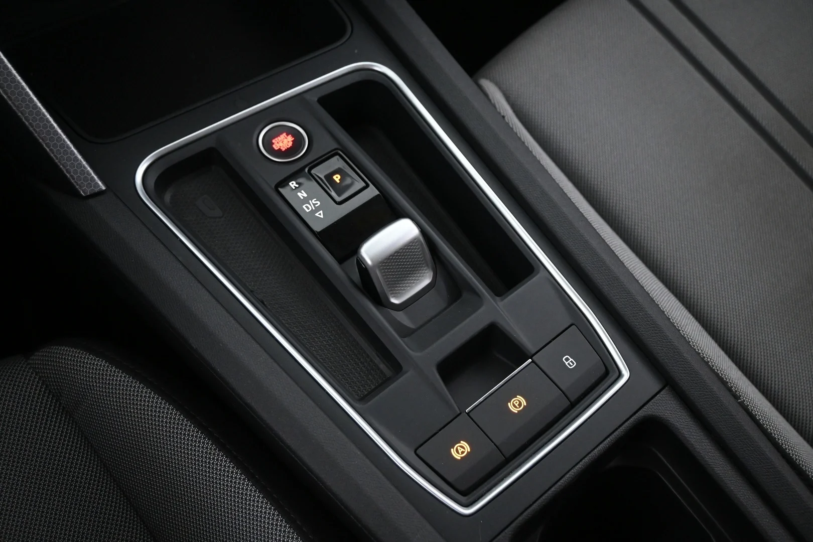 Car Image - 6BpD9nHUfbxQisxqGgGECV