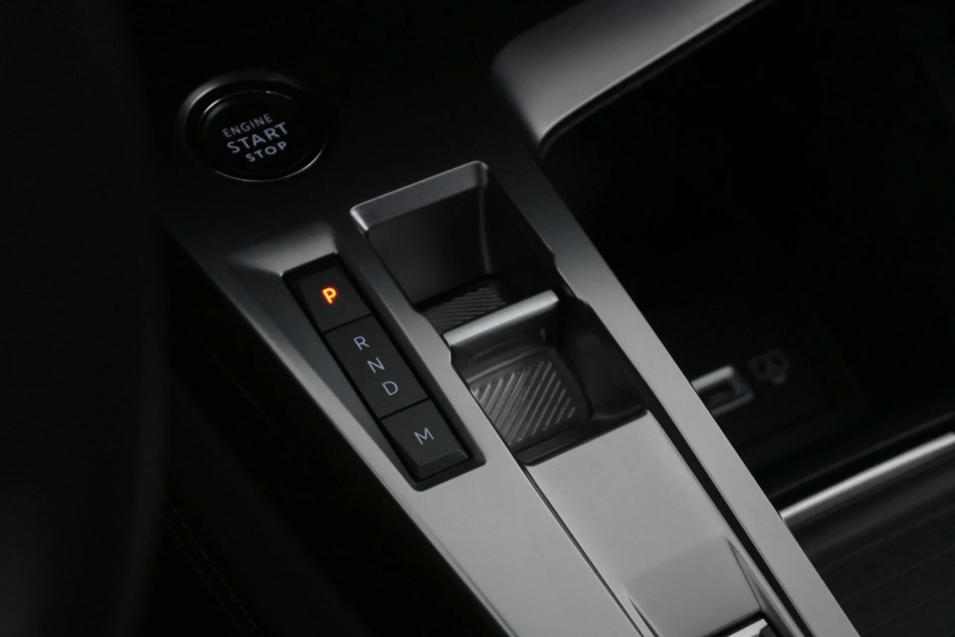 Car Image - 4JCa8KSWuYrdQiamtEX45C