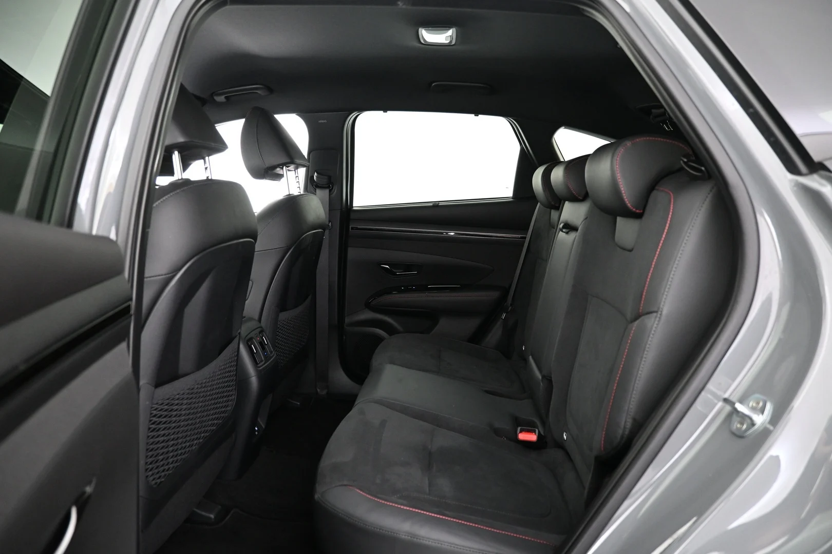 Car Image - 3Y99NZvMAiwFaP2Nu6FVl9