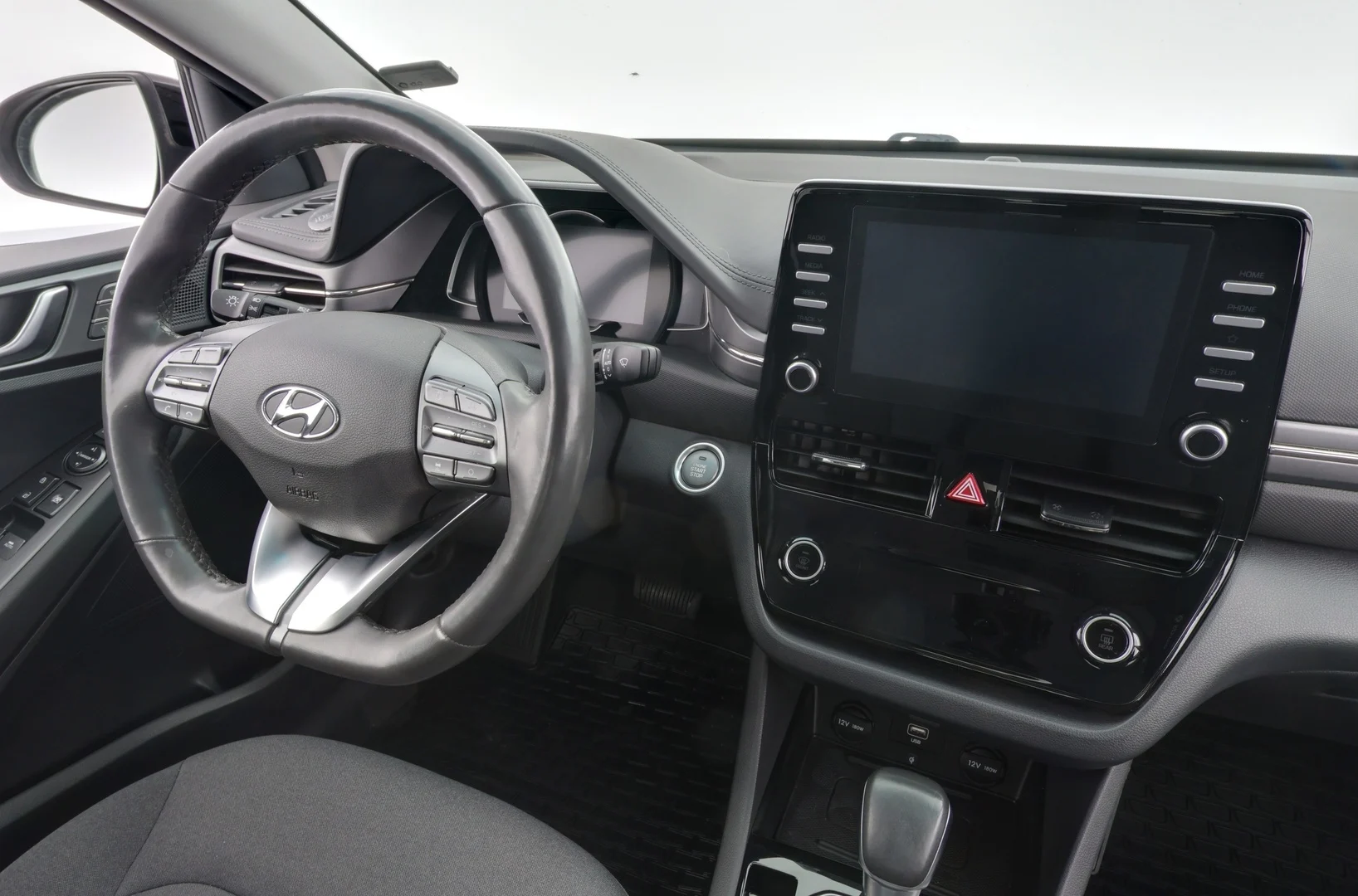 Car Image - 5mwU4eF3j9Q9k6GOh1XCaM