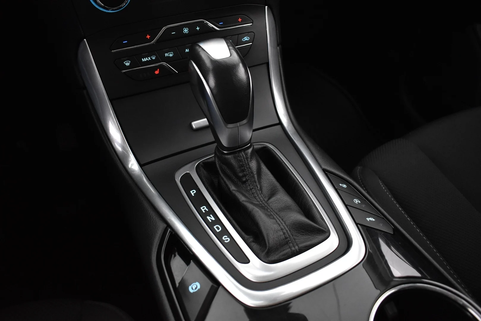 Car Image - bAo5caeL3b3eIEMPE7T9V