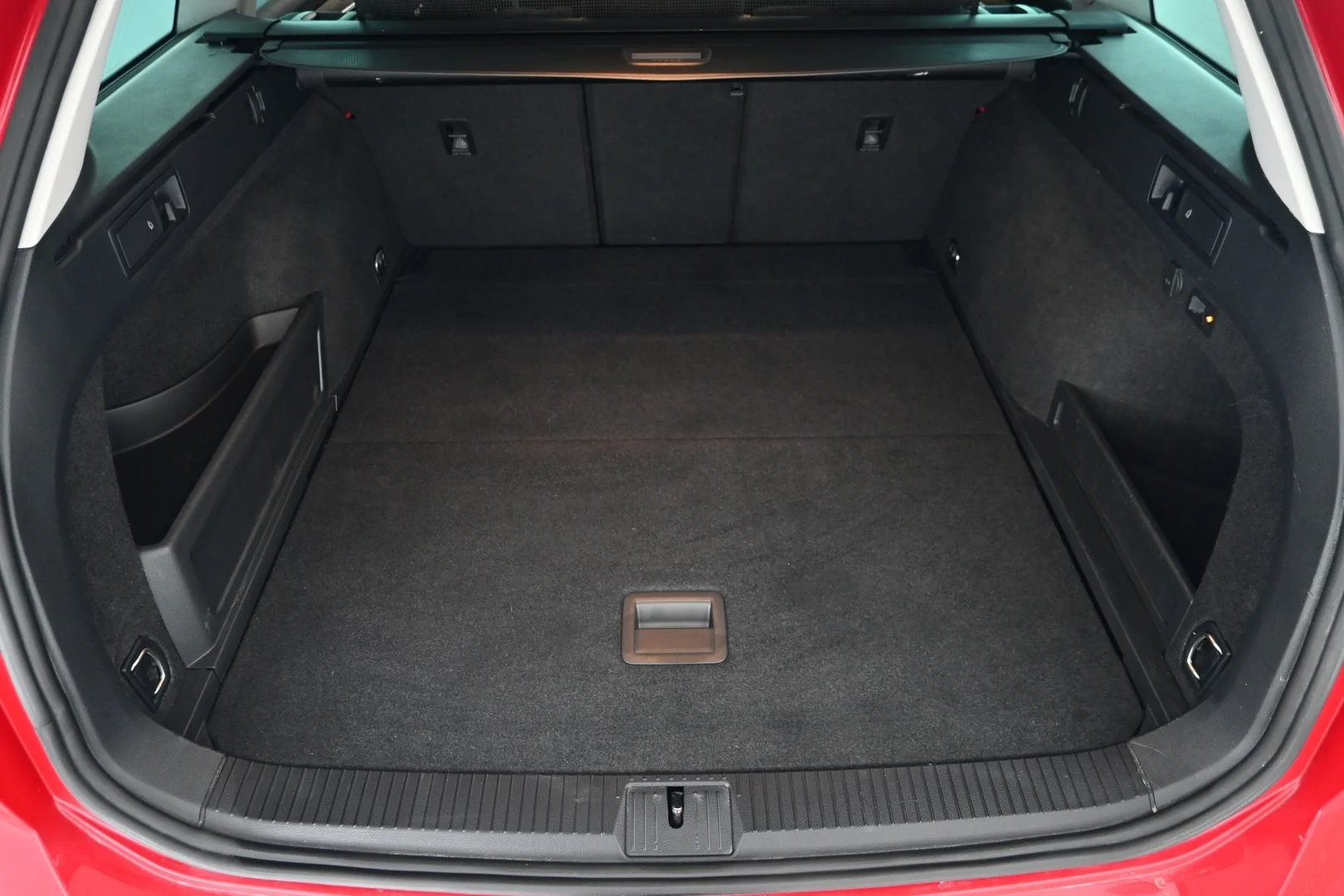 Car Image - 3ypsG60YmHb0e4q6mLqC29
