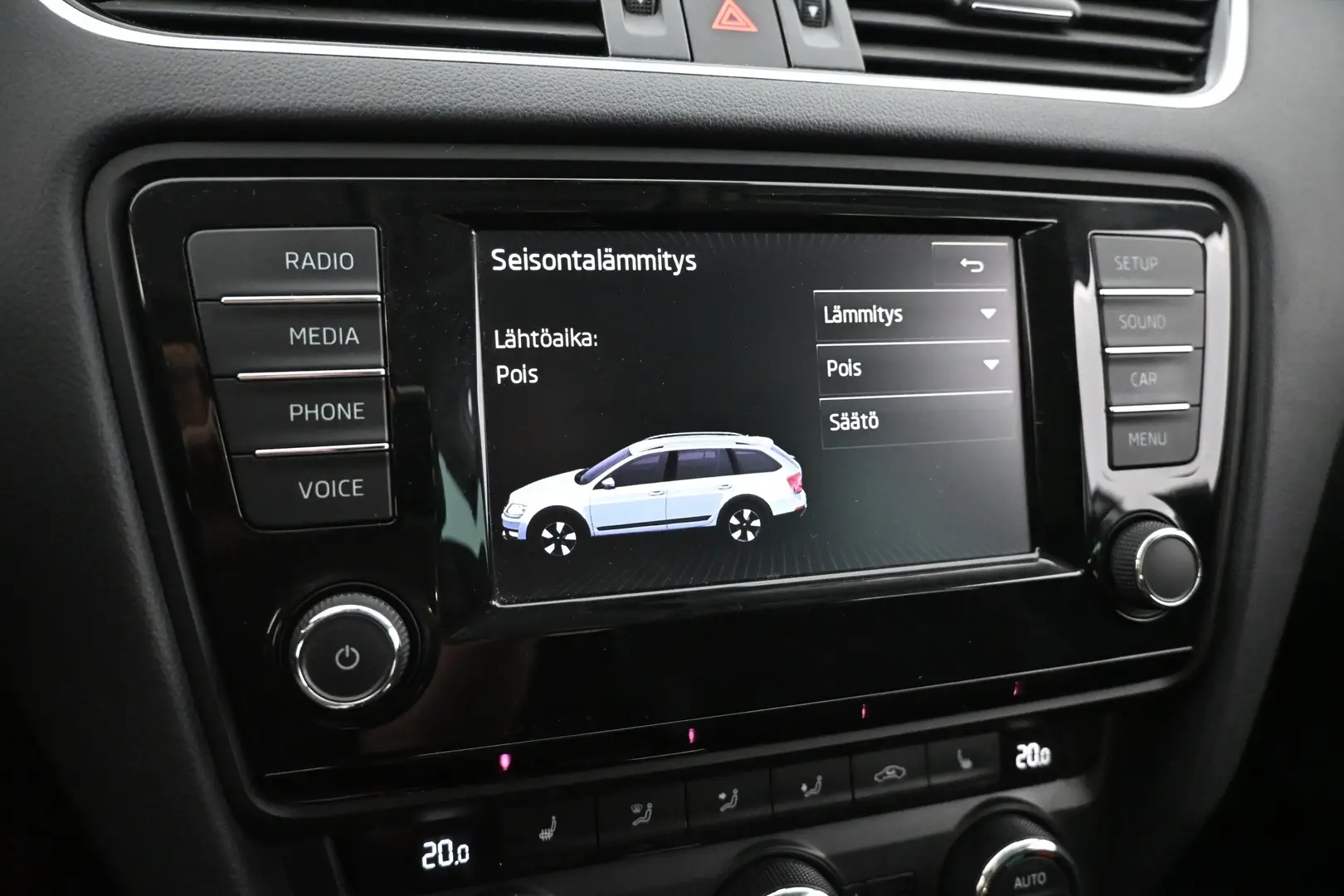 Car Image - 4E8UZeSECFeKmjN55c1yDm