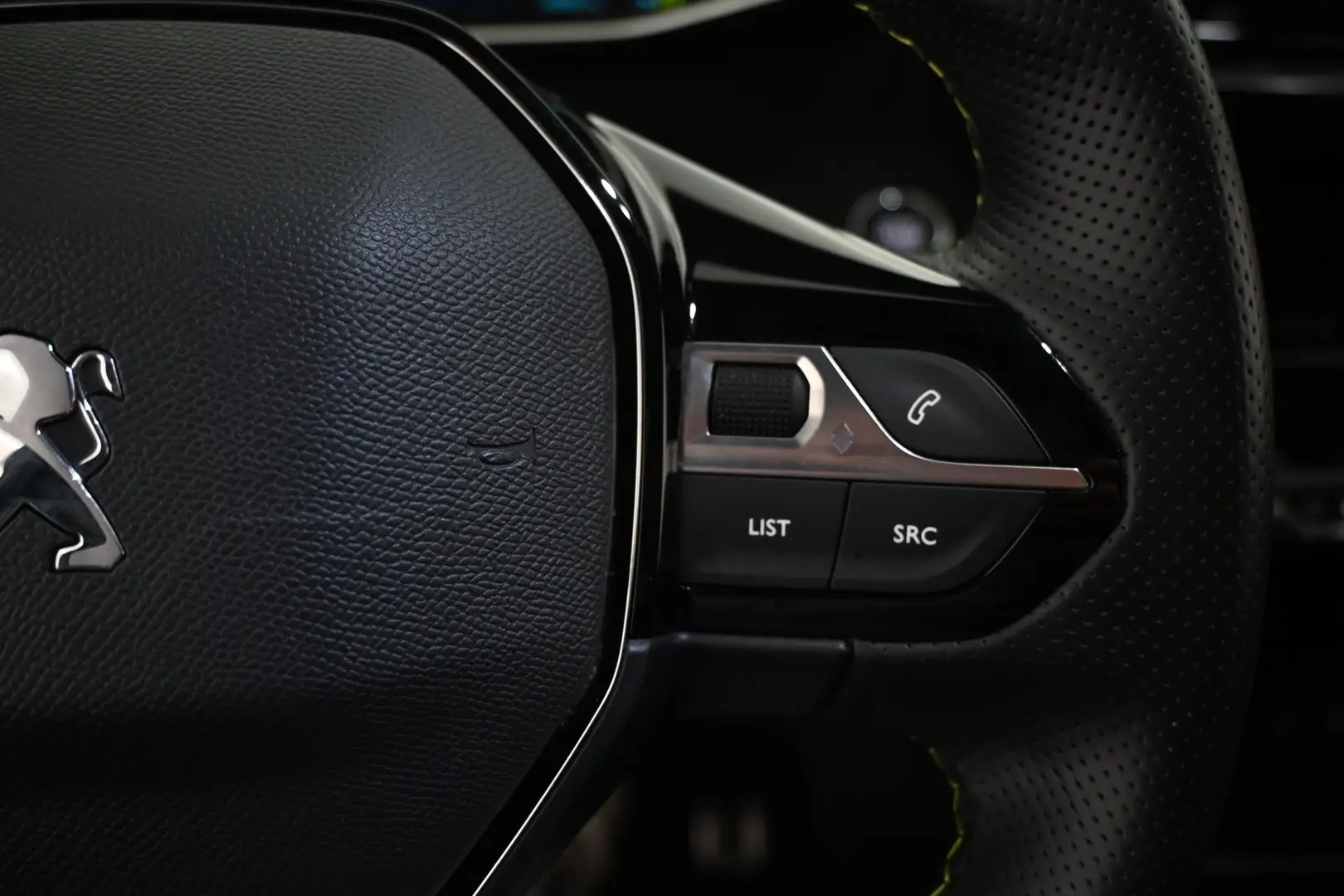 Car Image - xV9Z1eqDFpx4lh6ddSzcw