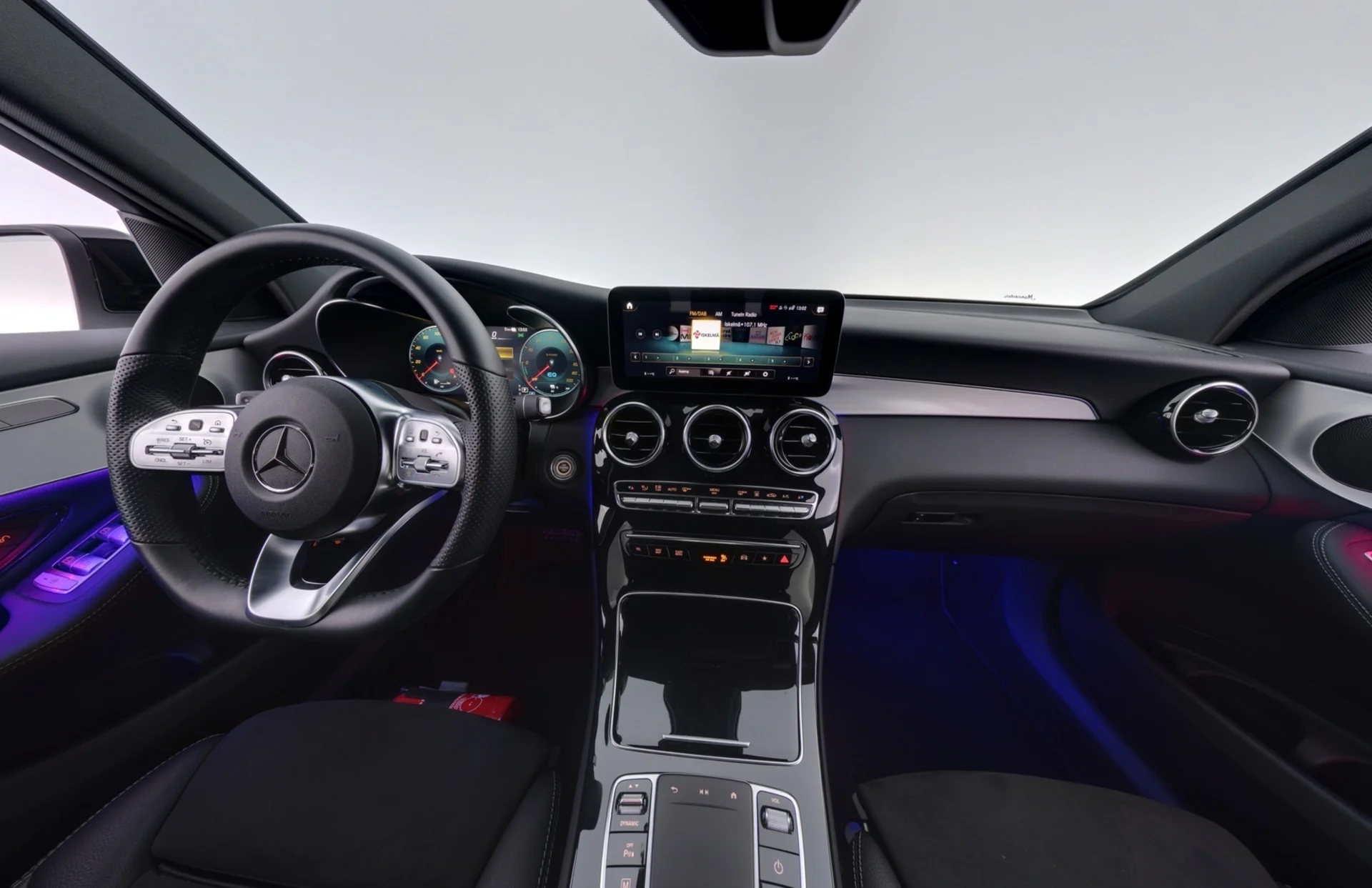 Car Image - 1hG1IAsNcOJxGHSChb9Pja