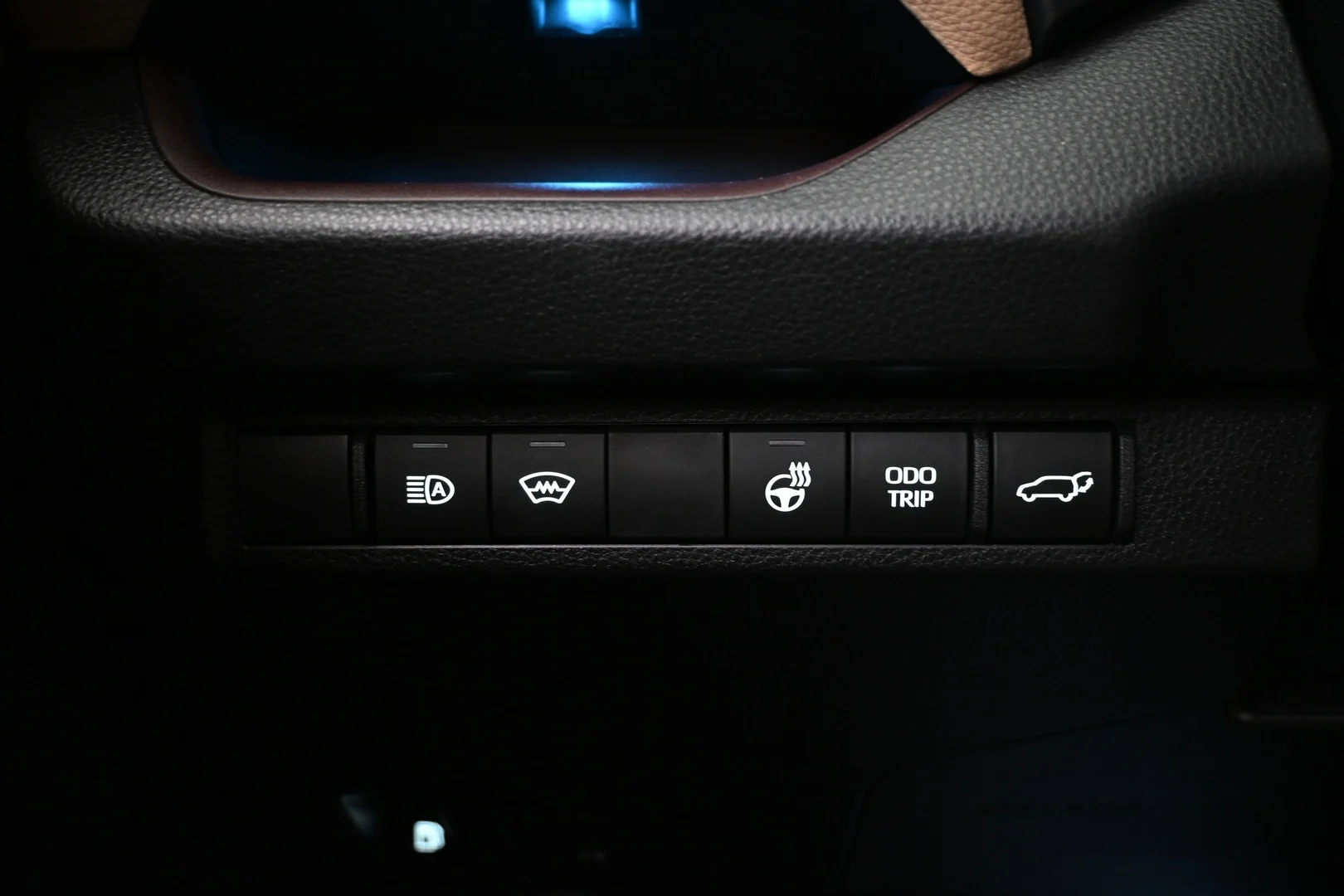 Car Image - 5JBdl9LDuqhlyUz5Httq9N