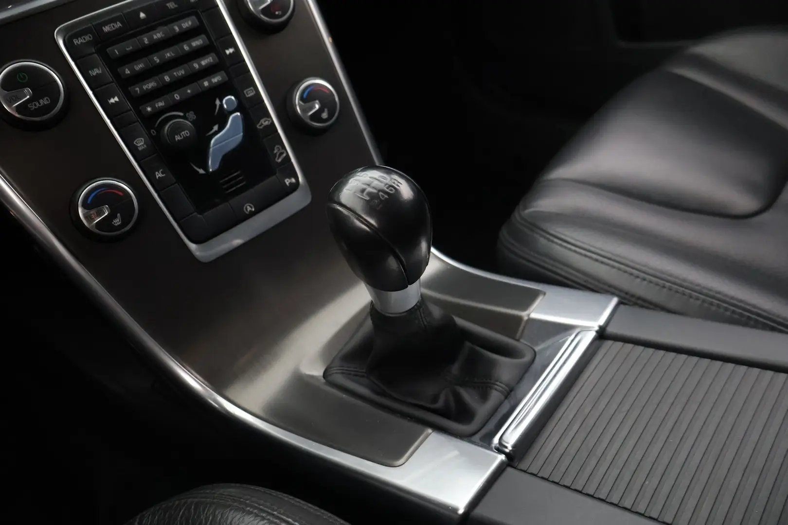 Car Image - 1nrhRW8RndTgpIP060AfcG