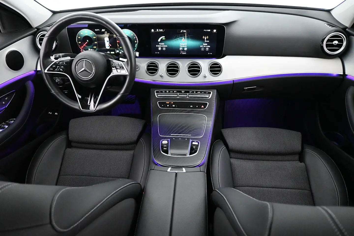 Car Image - 3lnCWe58XfJFeiGs7XGkWL