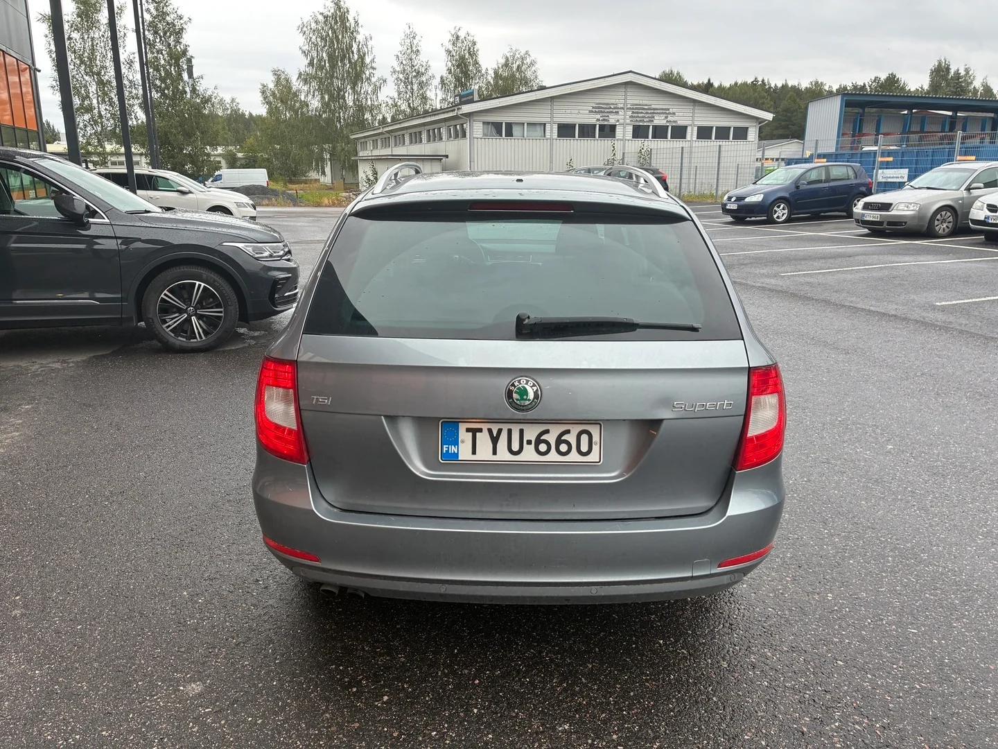 Car Image - 3U5rA9huMUjshNCUg4llmI