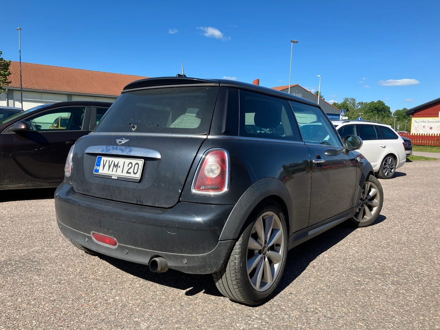 Car Image - 44M3Uwio37nICO6c0tV7Cb