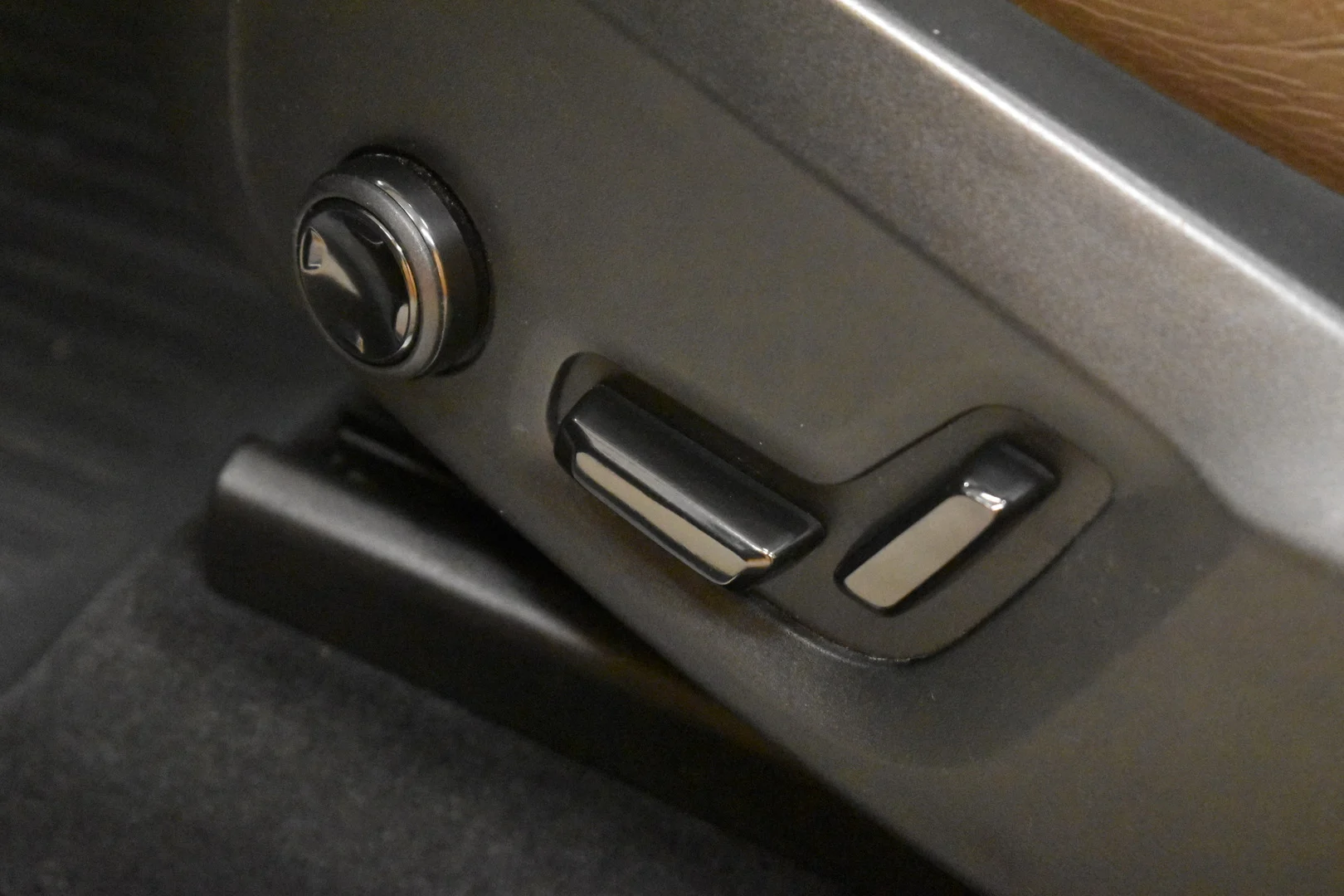 Car Image - 7plQebBNISFsQaoMpR5dNl