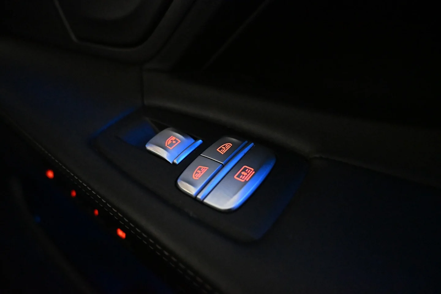 Car Image - 6HaWT749U0YPhziEg579IT