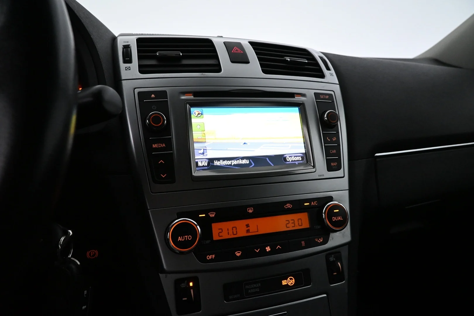 Car Image - 1NjIemOTeLSmUeL9CE1dx1