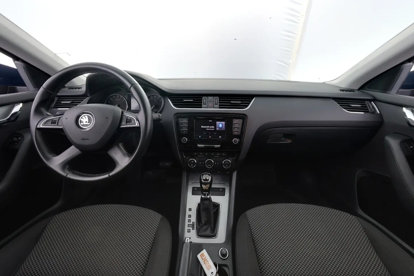 Car Image - 2LvxHJyNZF0sf1ALraMNtK