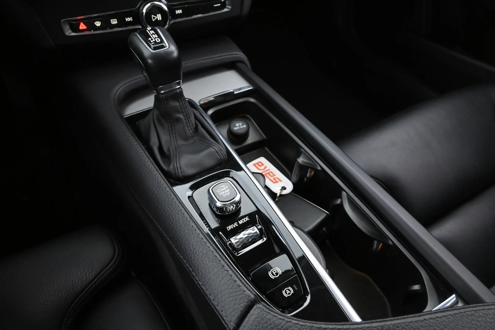 Car Image - 6i4fL7z3DFPcYa2eGl2hLb