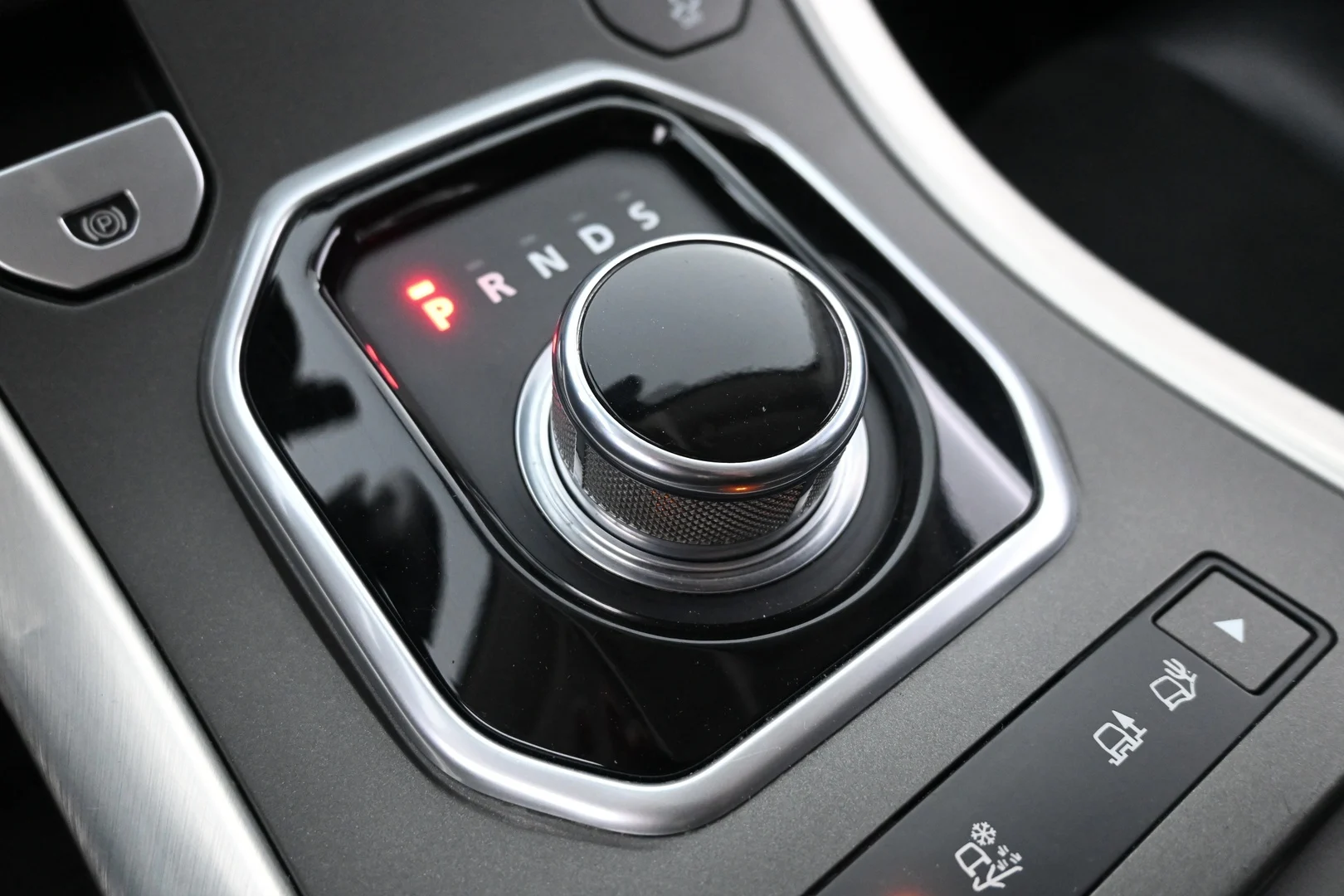 Car Image - 6PhlFctWAXY3BwNFFhr8aR