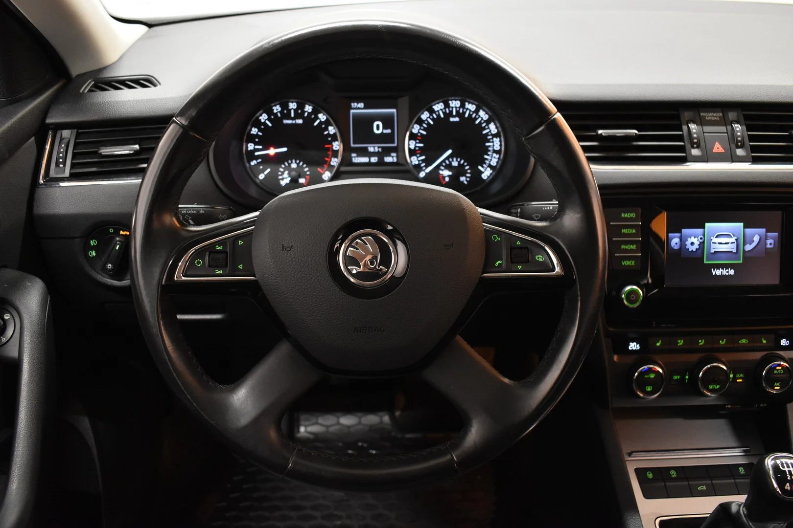 Car Image - 3I65Oqm6F3ZnylpySXjcoQ