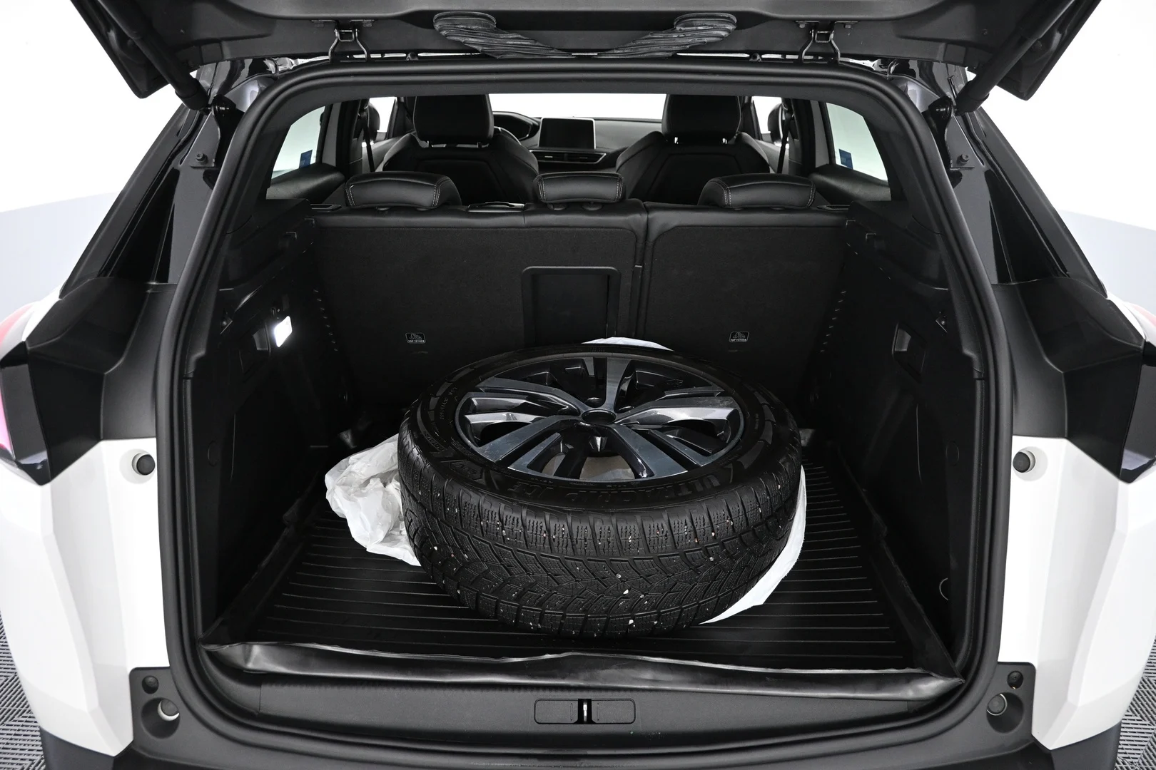 Car Image - dyssOblpRyUslOQV2n7rM