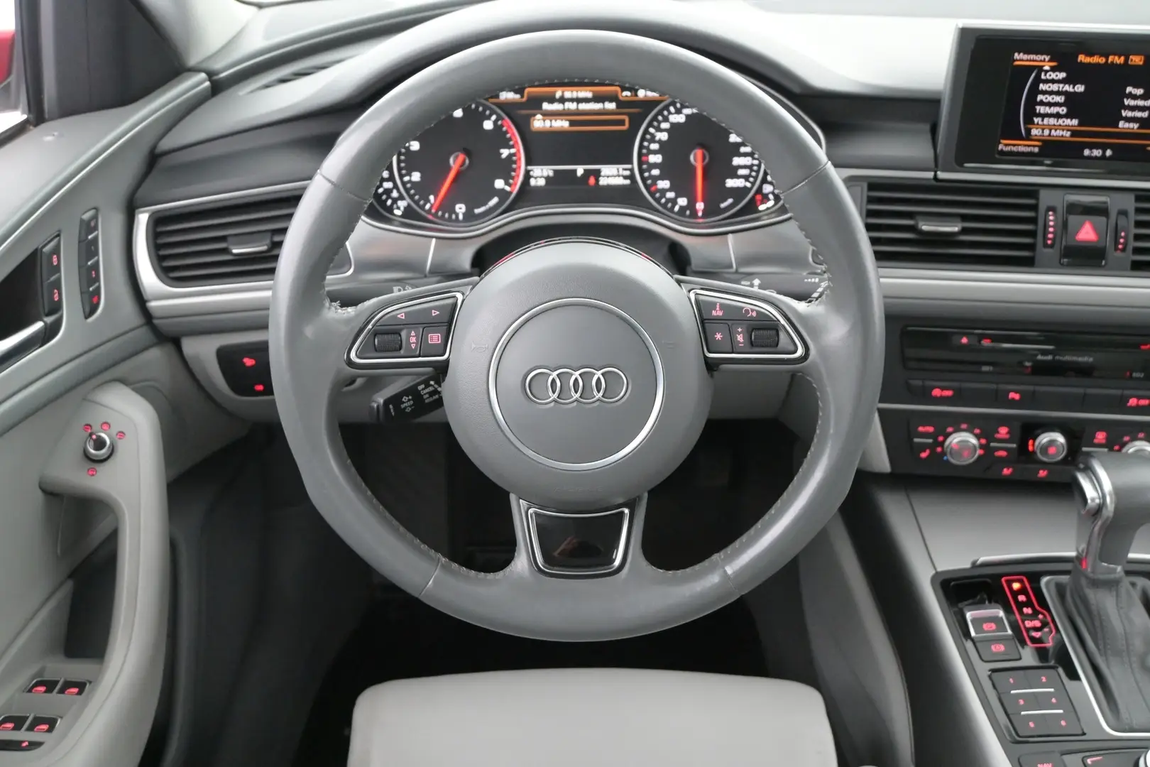 Car Image - 2U8dq7004scxgrffprvUAM