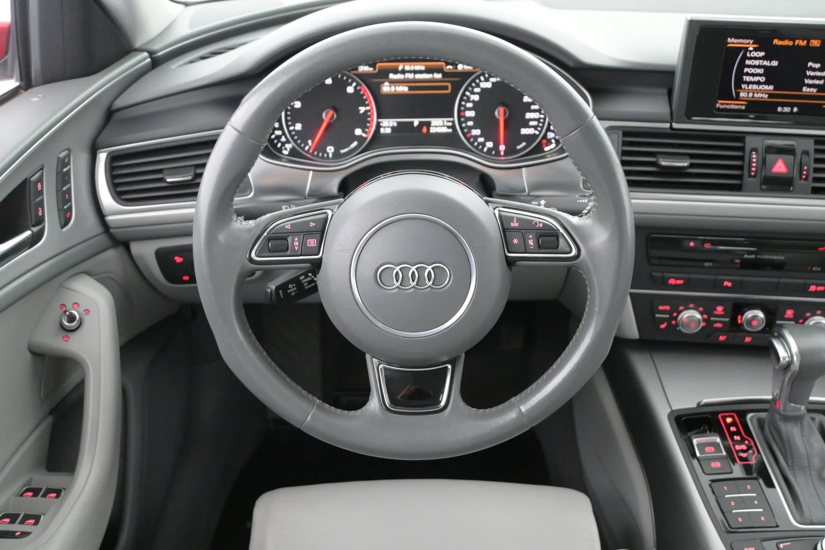 Car Image - 2U8dq7004scxgrffprvUAM