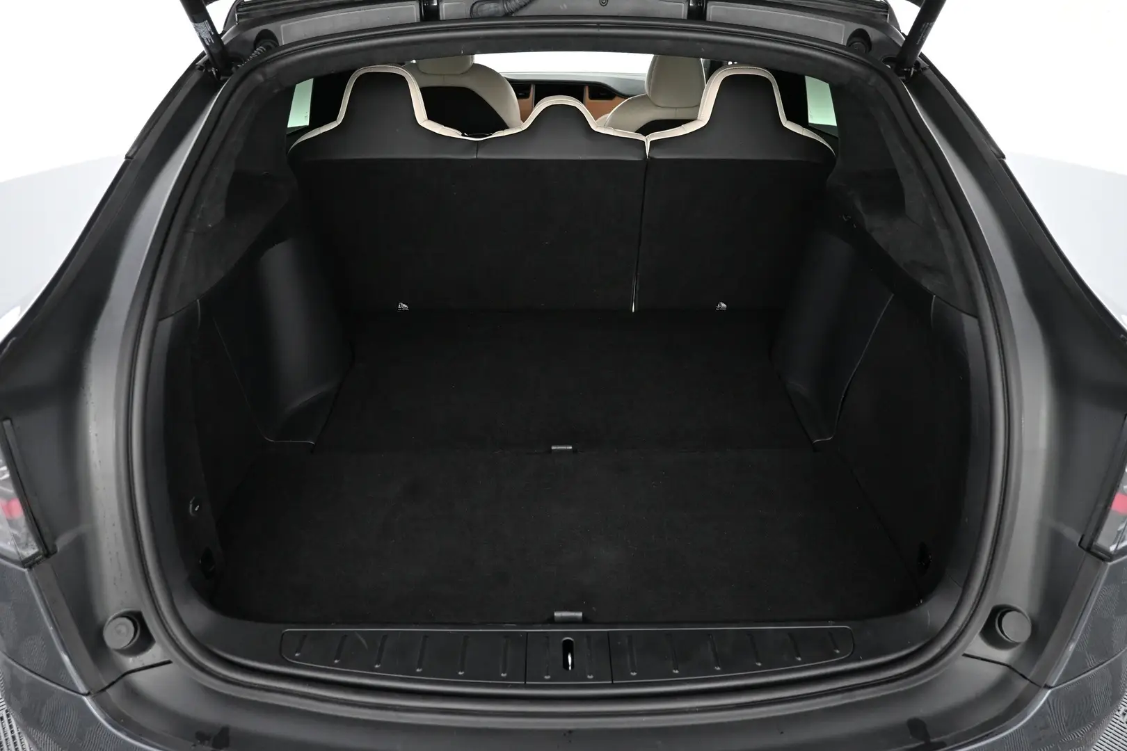 Car Image - 6071JXdJn50XHSvHLWEOq8