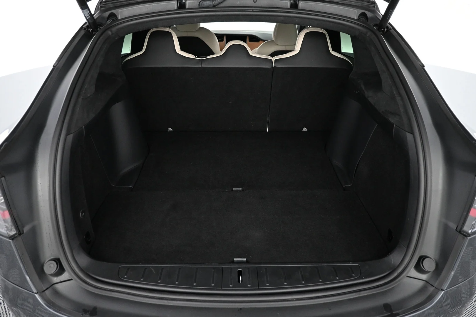 Car Image - 6071JXdJn50XHSvHLWEOq8