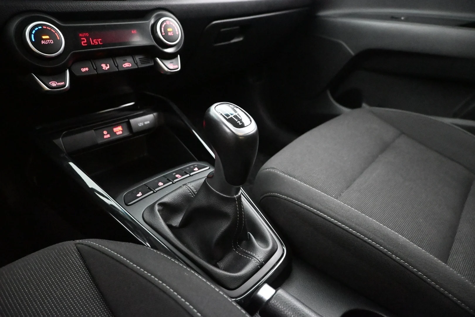 Car Image - 1bu1AvvQYn1nCqyM9FqKtN