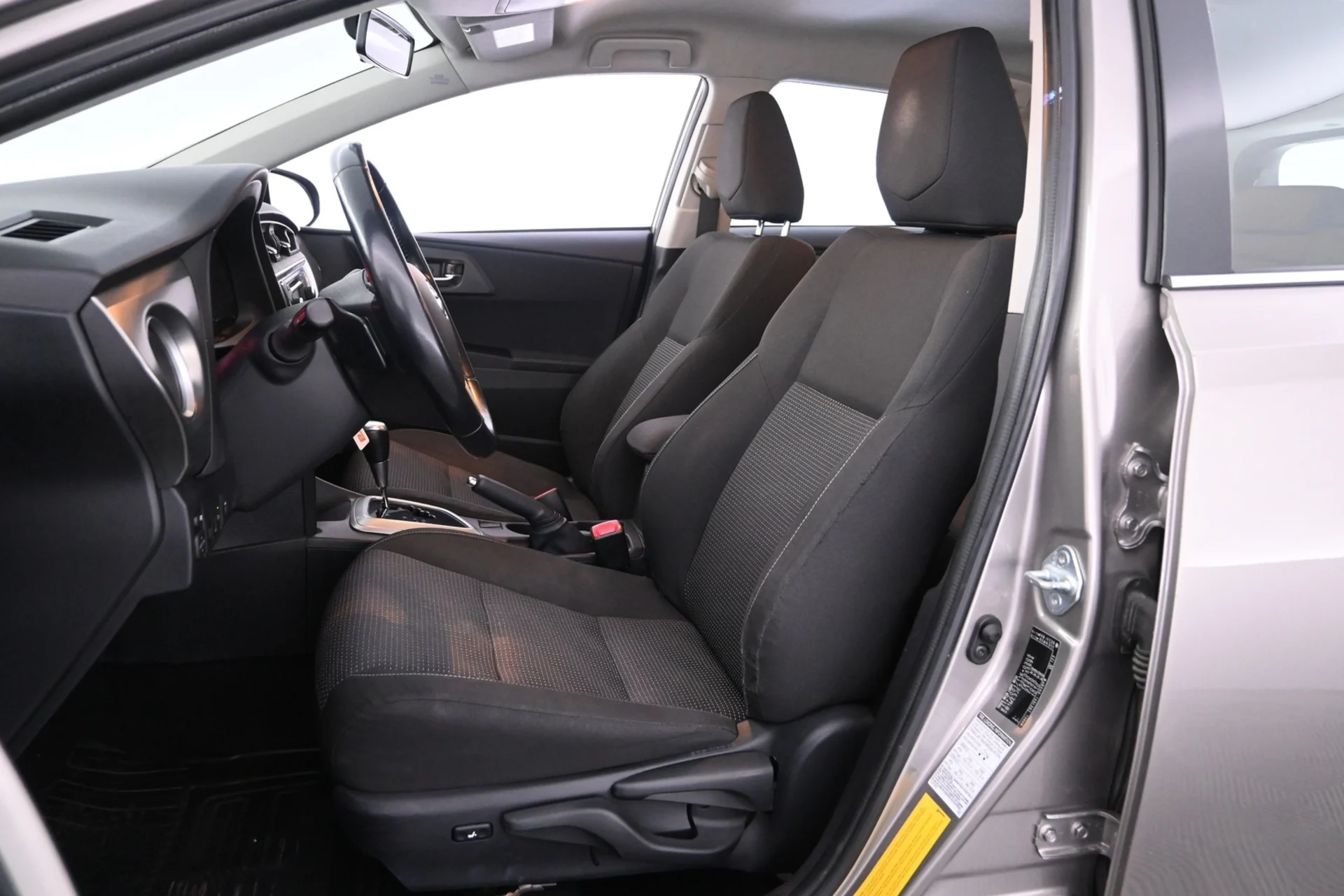 Car Image - Plq1VAdoTmQF0NQ8HYAeH