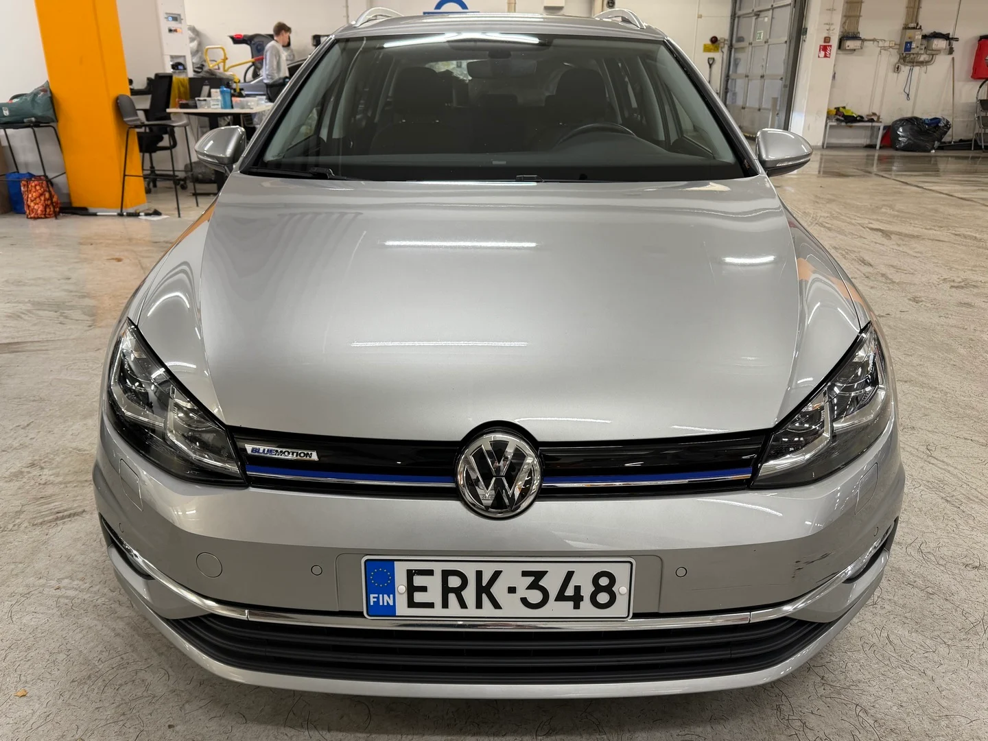 Car Image - CKQt8w4cVxyEjDAZEXSXC
