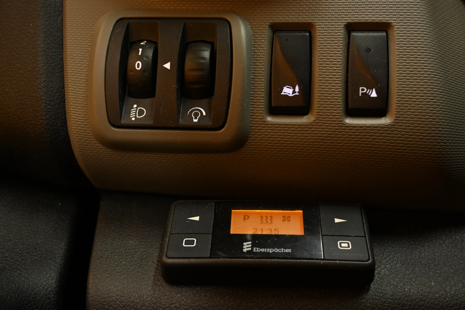 Car Image - 2V0qqriFcsn3DppcBmzgR9