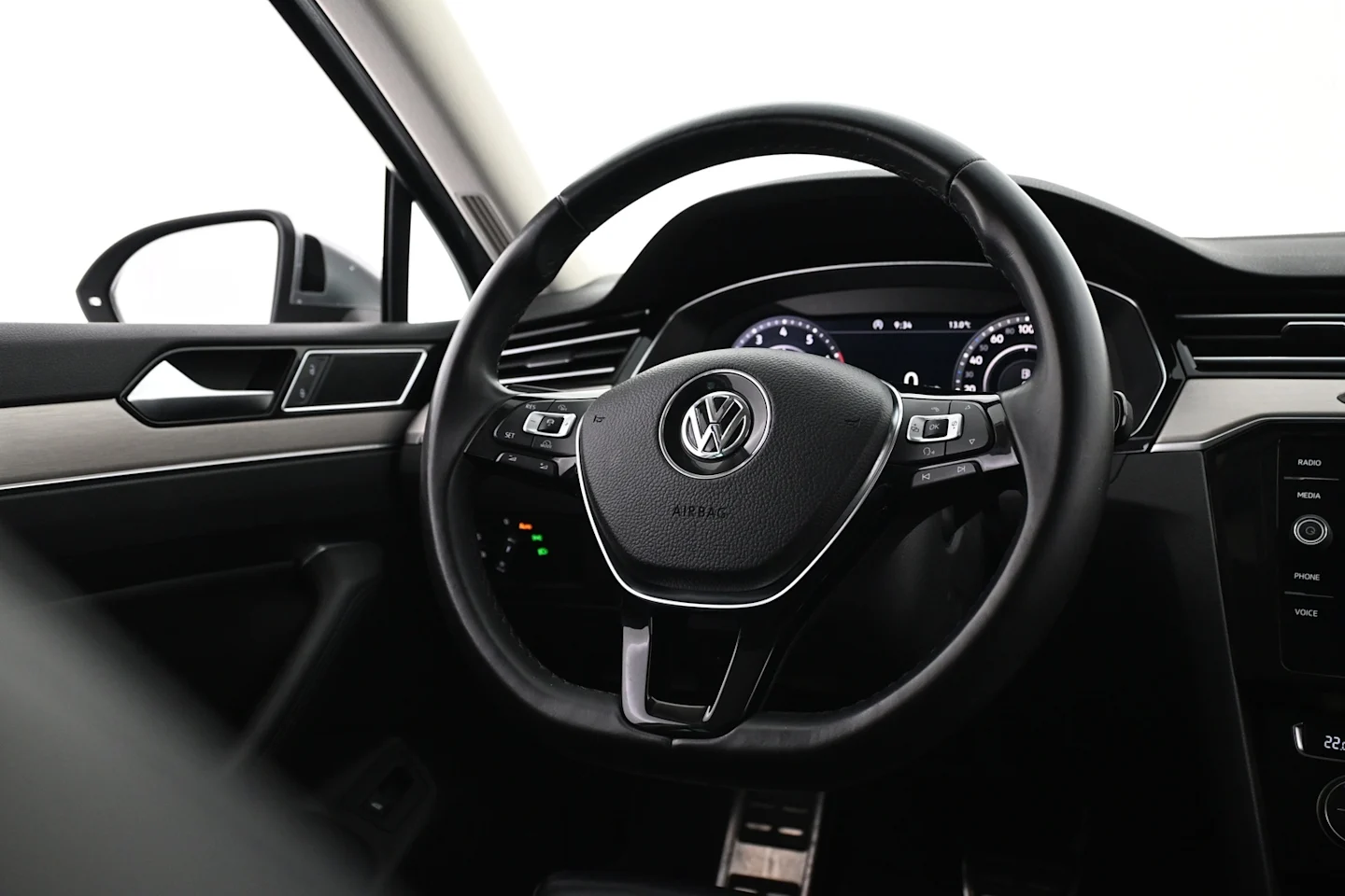 Car Image - 4MZi0NE4h3KdCmNKRxlbQt