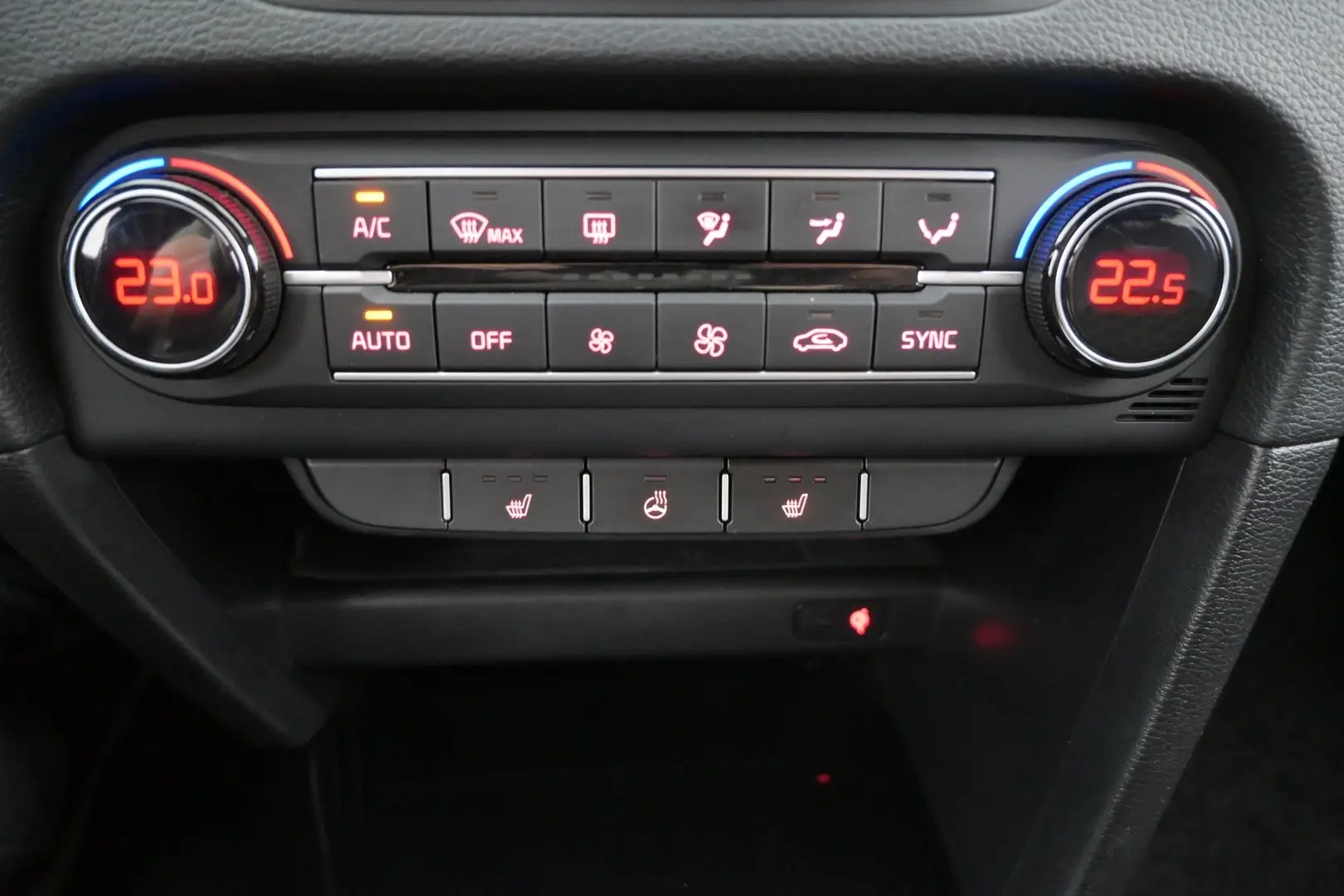 Car Image - 1J2ak7NvMGh4XkfnKpQIK5