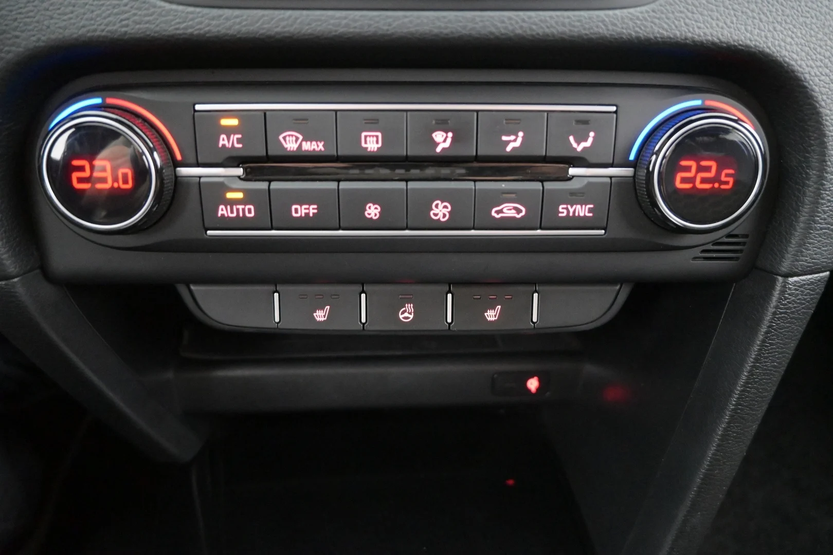 Car Image - 1J2ak7NvMGh4XkfnKpQIK5