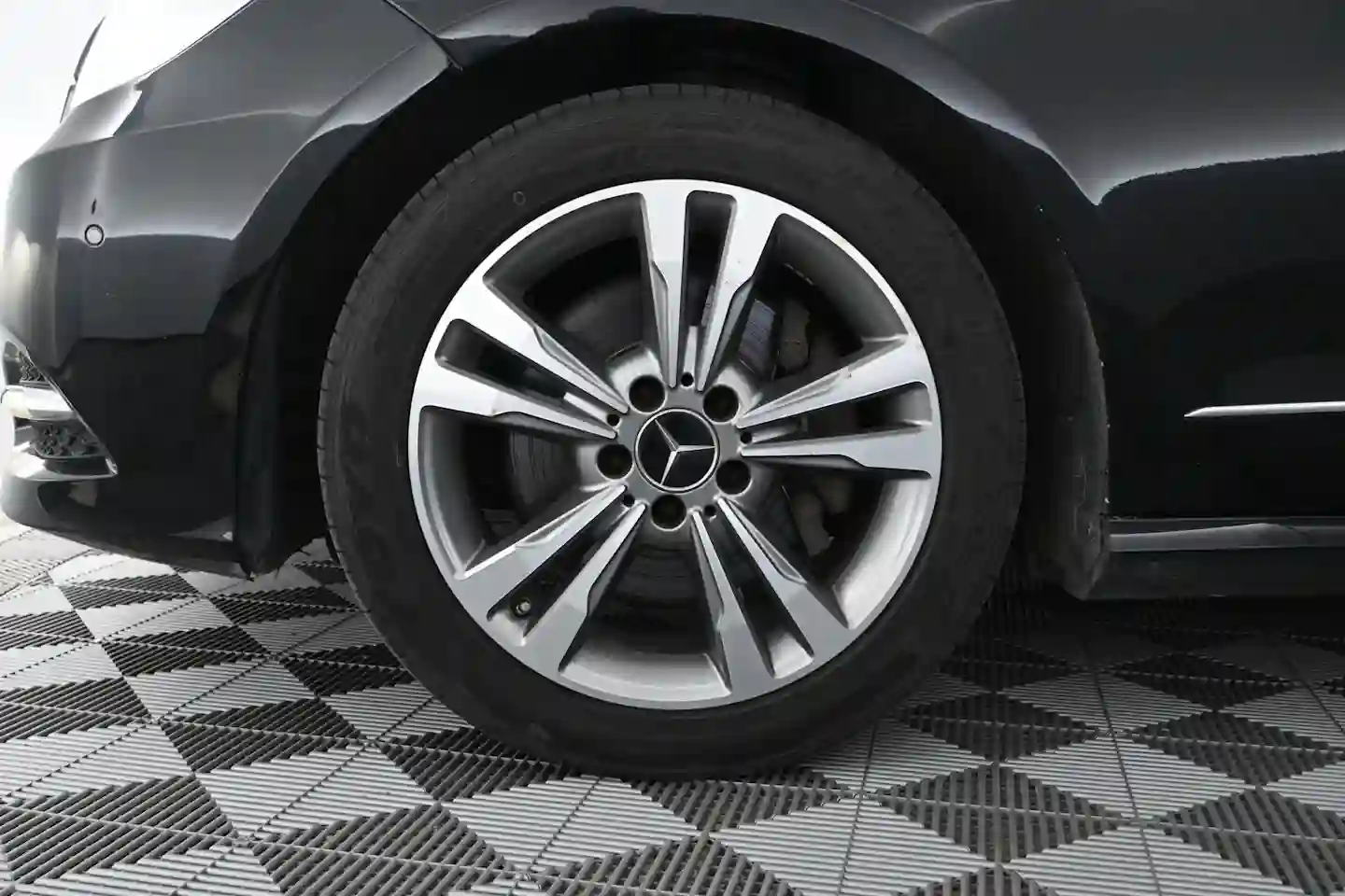 Car Image - 4GnvEMvPiZWbHGf9V3K1PY