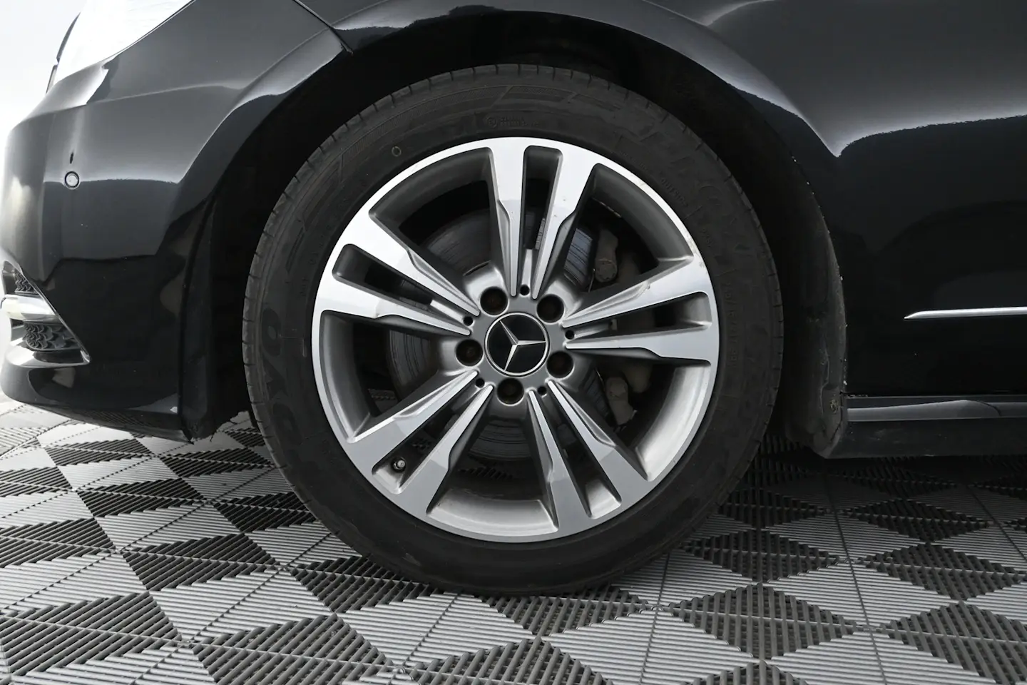 Car Image - 4GnvEMvPiZWbHGf9V3K1PY