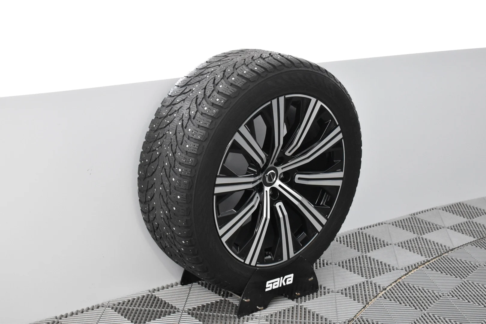 Car Image - 2iQz5zHfzg5Fzf7yNkMbRa
