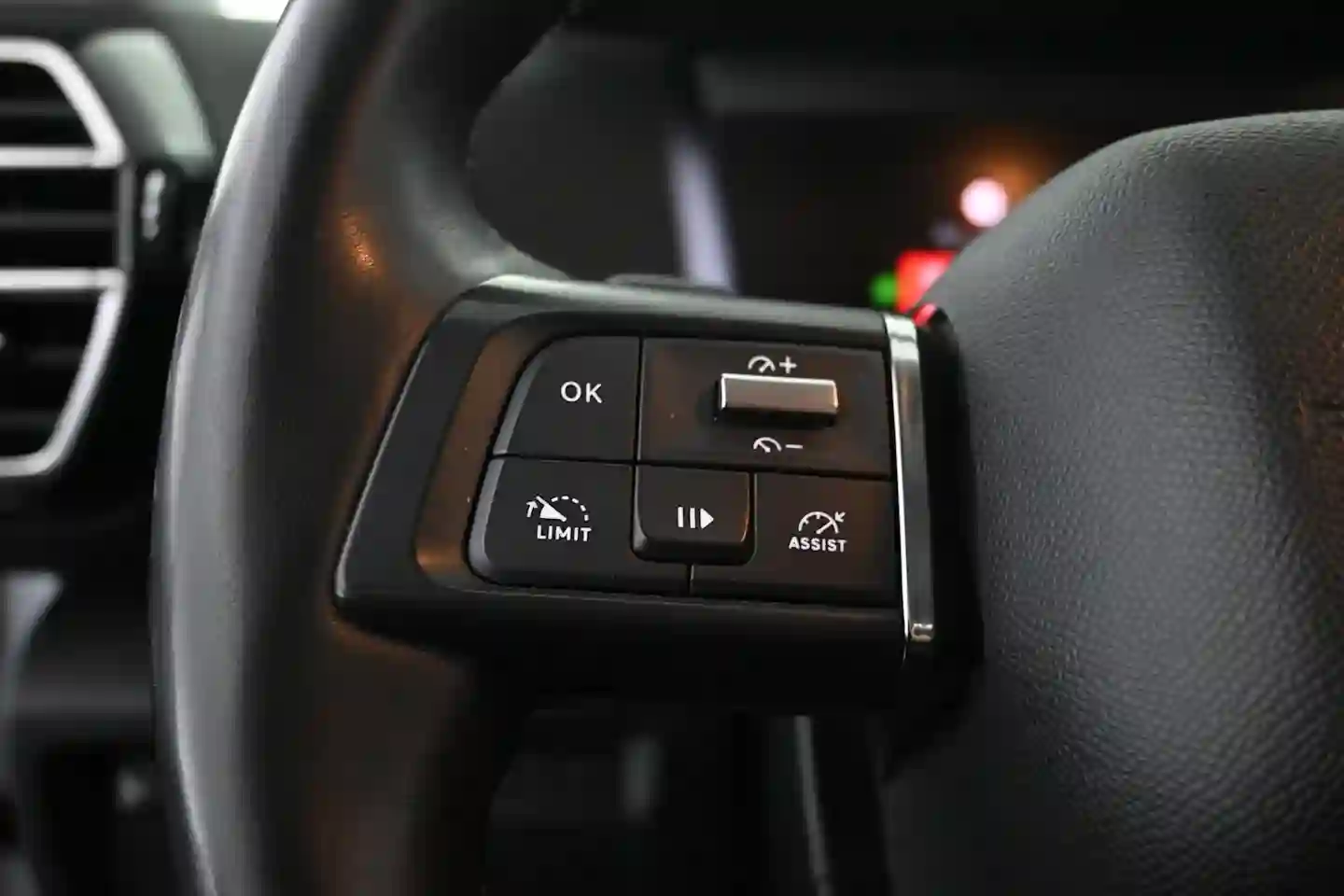 Car Image - 6yZKIKkb0eKhZVjoGconxX