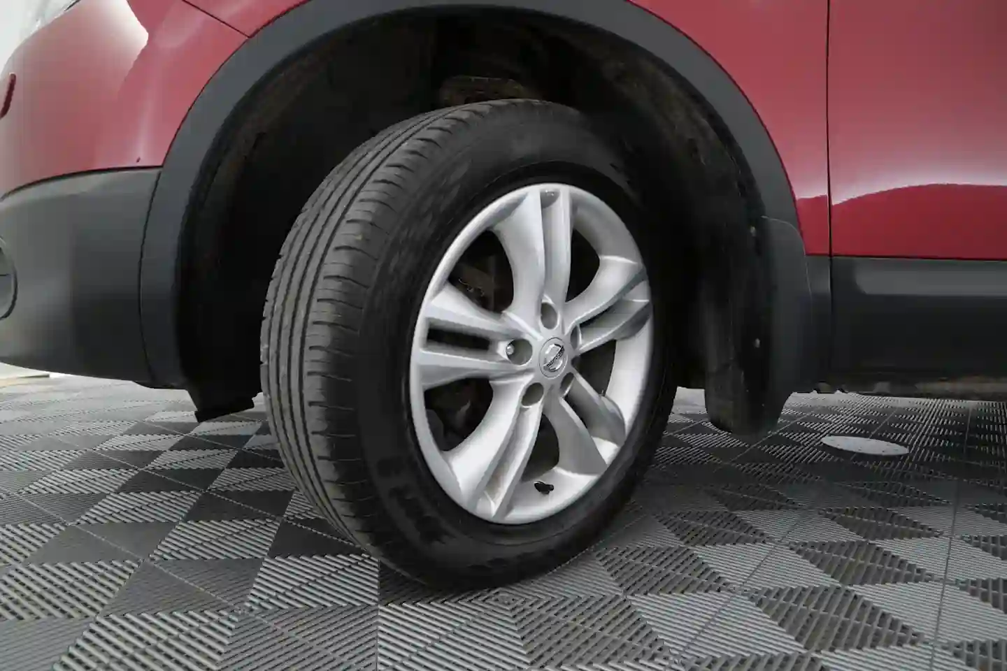 Car Image - 63SjYsyzon0sadtCWDQDKJ