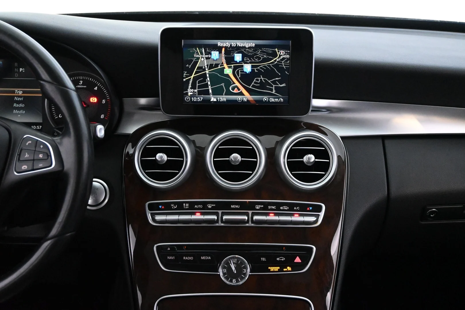 Car Image - 3aFC5xvNplkXSLxxISnTik