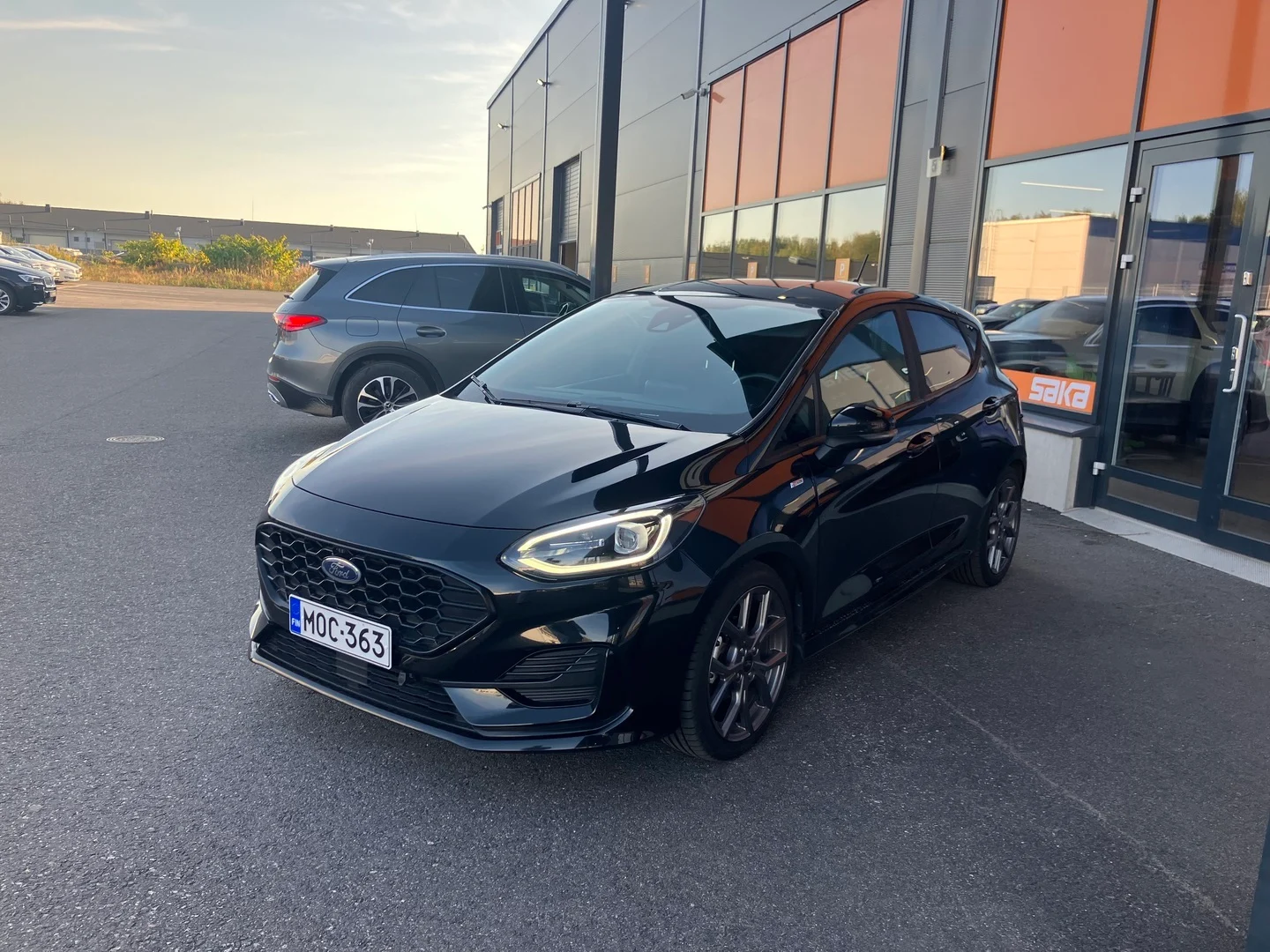 Car Image - 6S7v9LACONu3tjyvURL33O