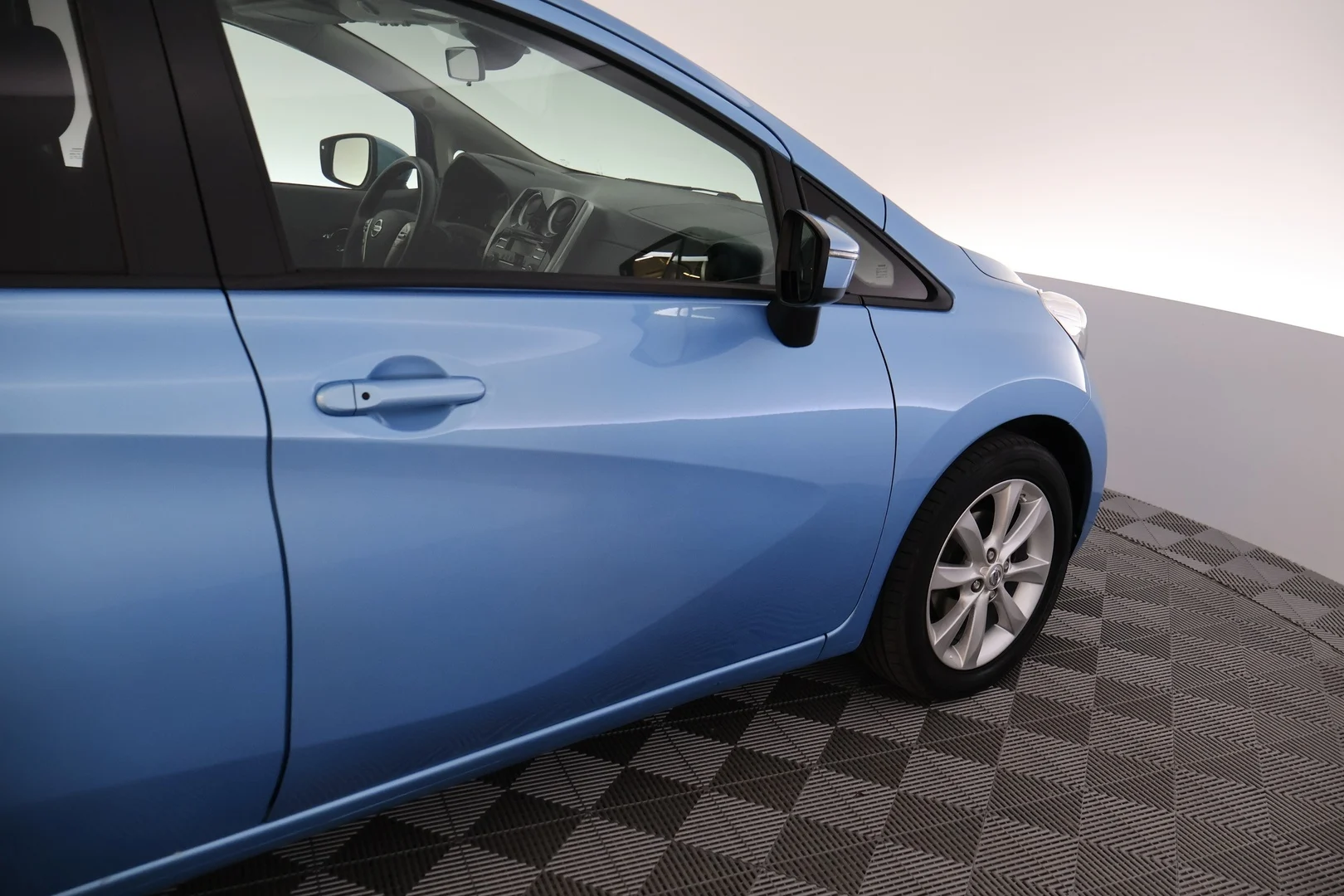 Car Image - 3H6x2Y1WVVvlHgfOR44MbY