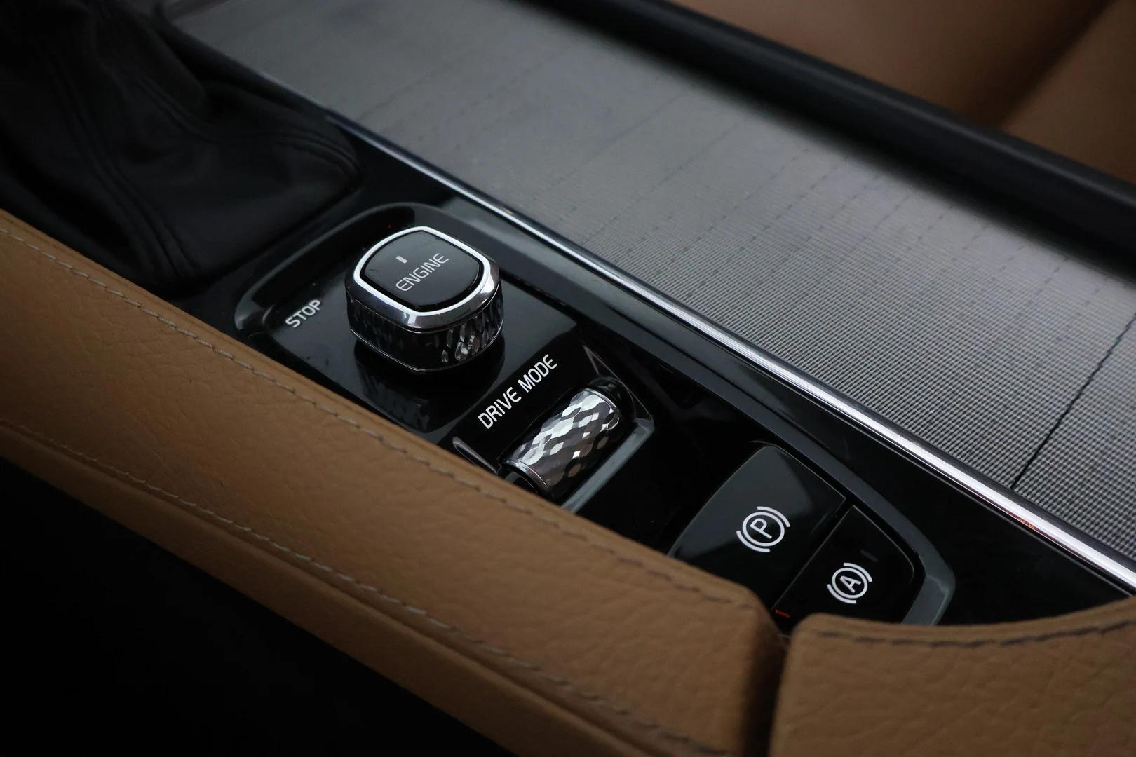 Car Image - 48jFc9SVMWxVJIpUPkpref